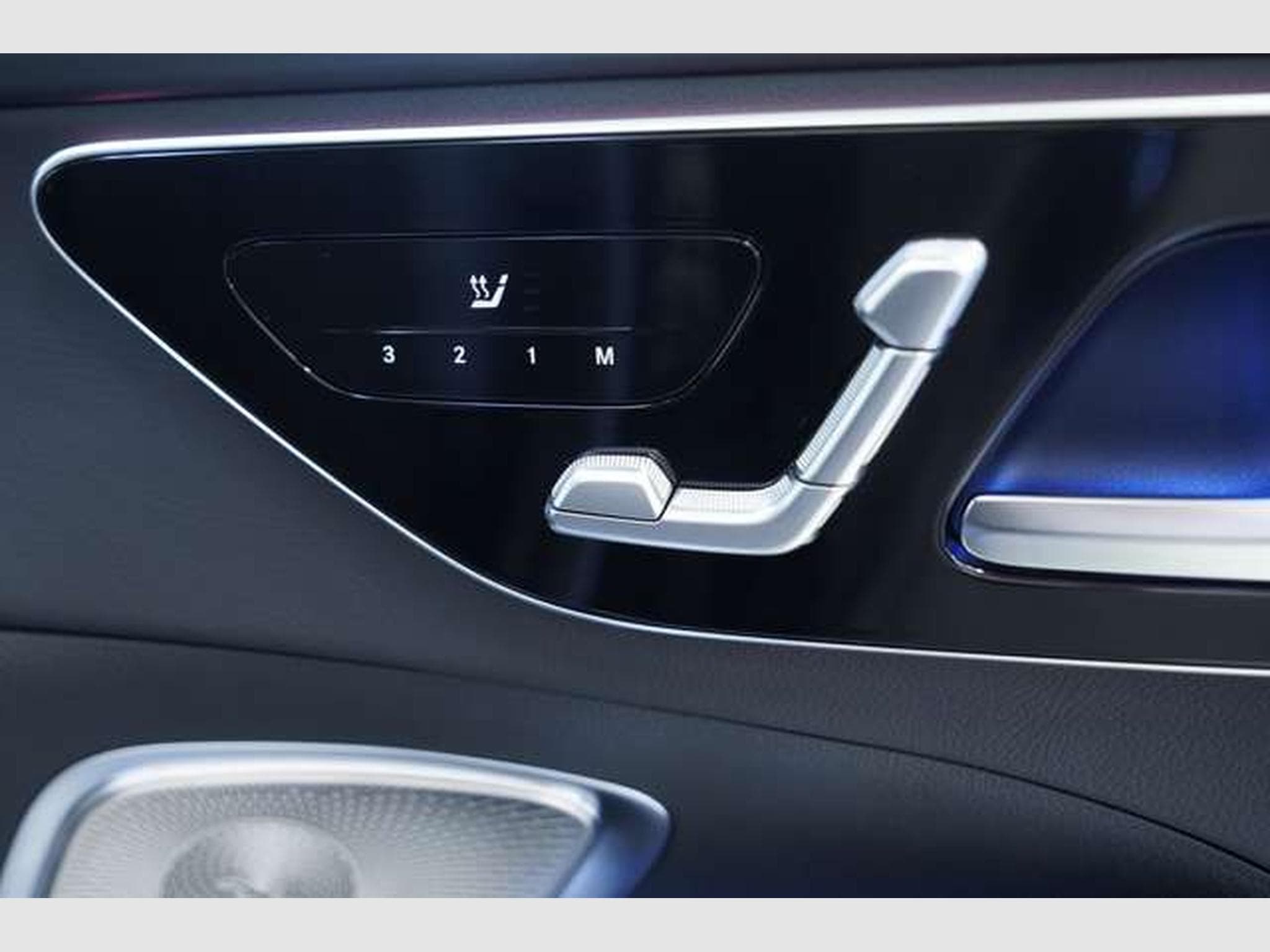 Mercedes C 300 T d AMG Line *1.HD*19*Distr.*Pano*Digital (2024) - Photo 15