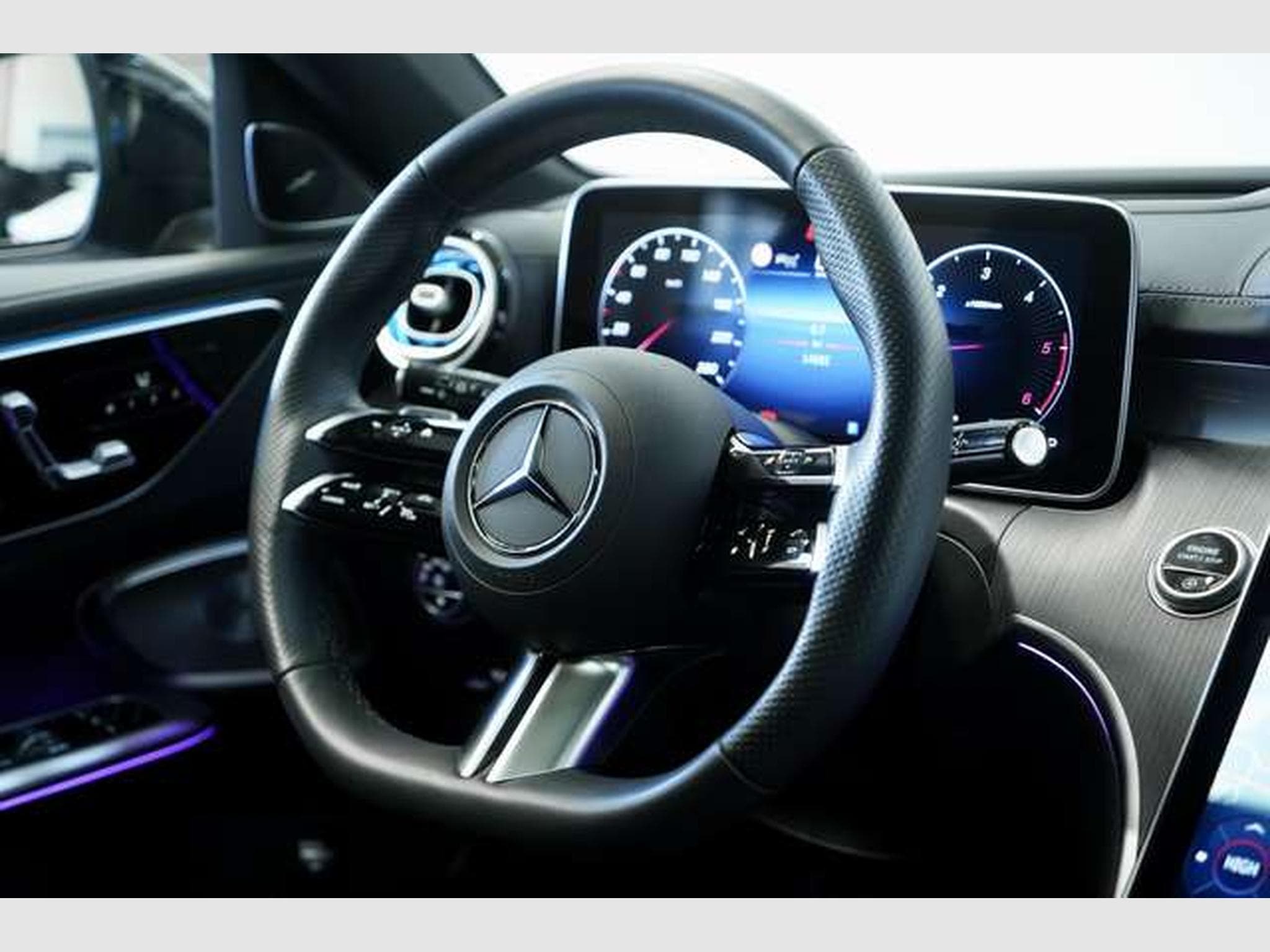 Mercedes C 300 T d AMG Line *1.HD*19*Distr.*Pano*Digital (2024) - Photo 45