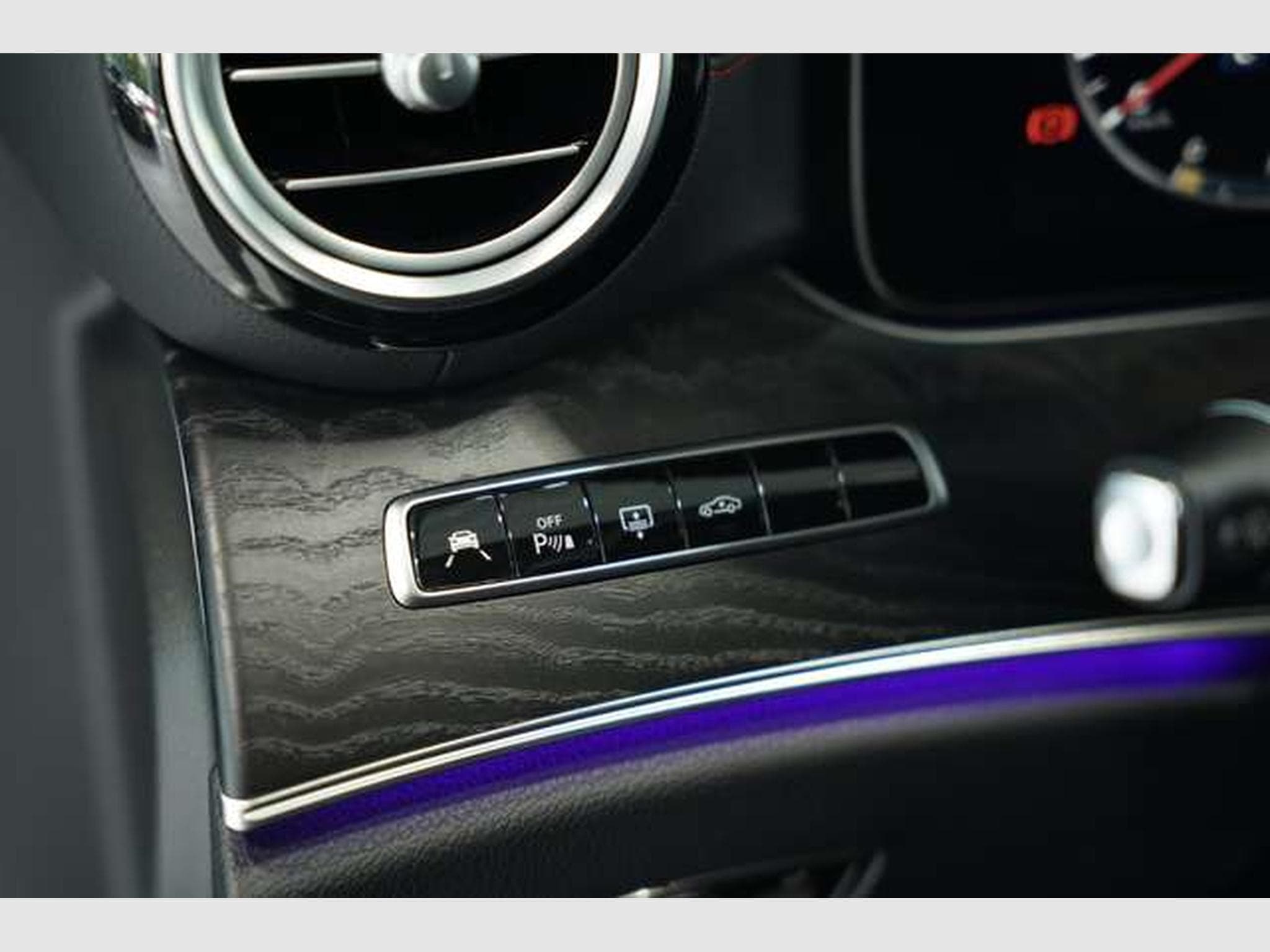 Mercedes E 53 AMG 4M+ *20 *Pano *Memory *Widescreen *ACC (2019) - Photo 29