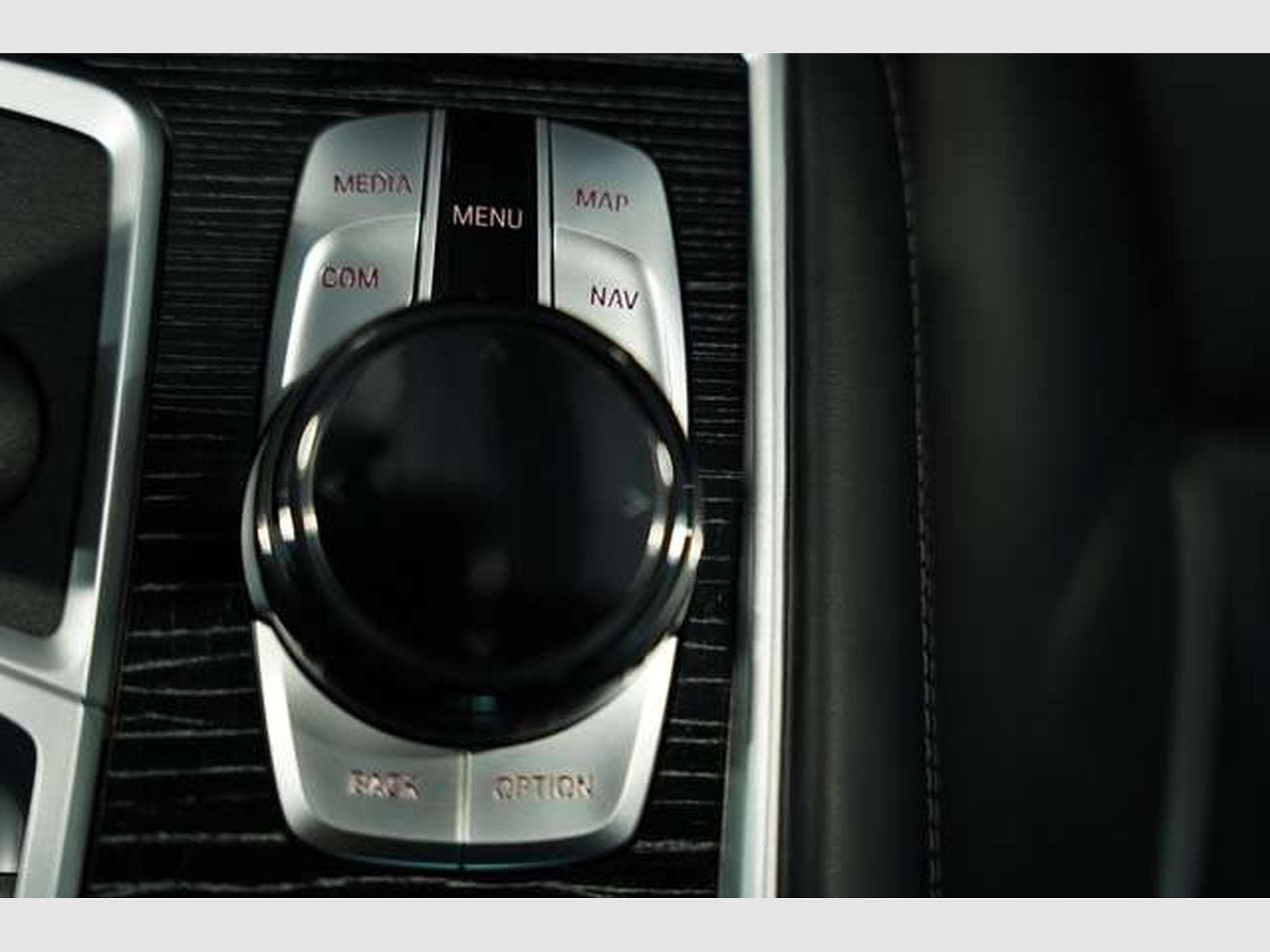 BMW 730 d xD M Sportpaket *20Zoll *H&K *Nappa *H-UP* (2021) - Photo 35