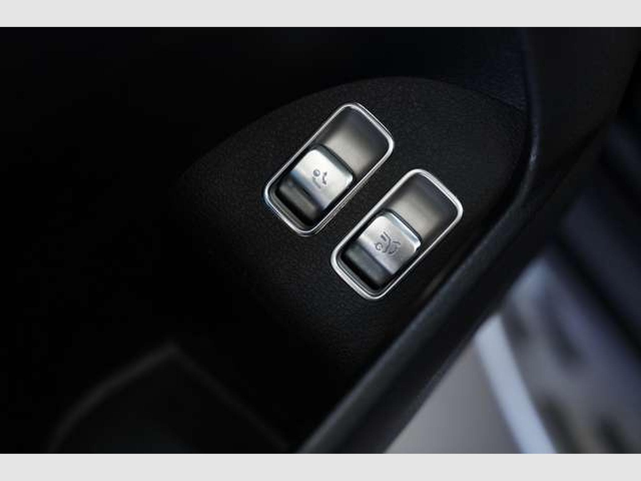 Mercedes GLE 400 d 4M AMG Line *22 *AHK*Pano*LUFT*360° (2019) - Photo 27