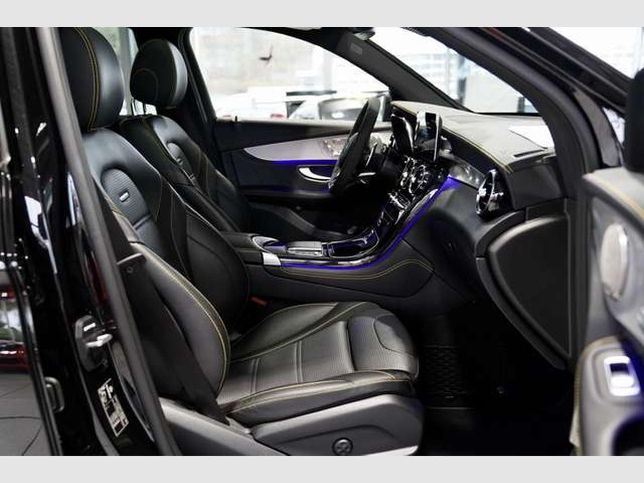 Mercedes GLC 63 AMG 4M *Distr. *Memory *AHK *Pano *360° (2019) - Photo 21