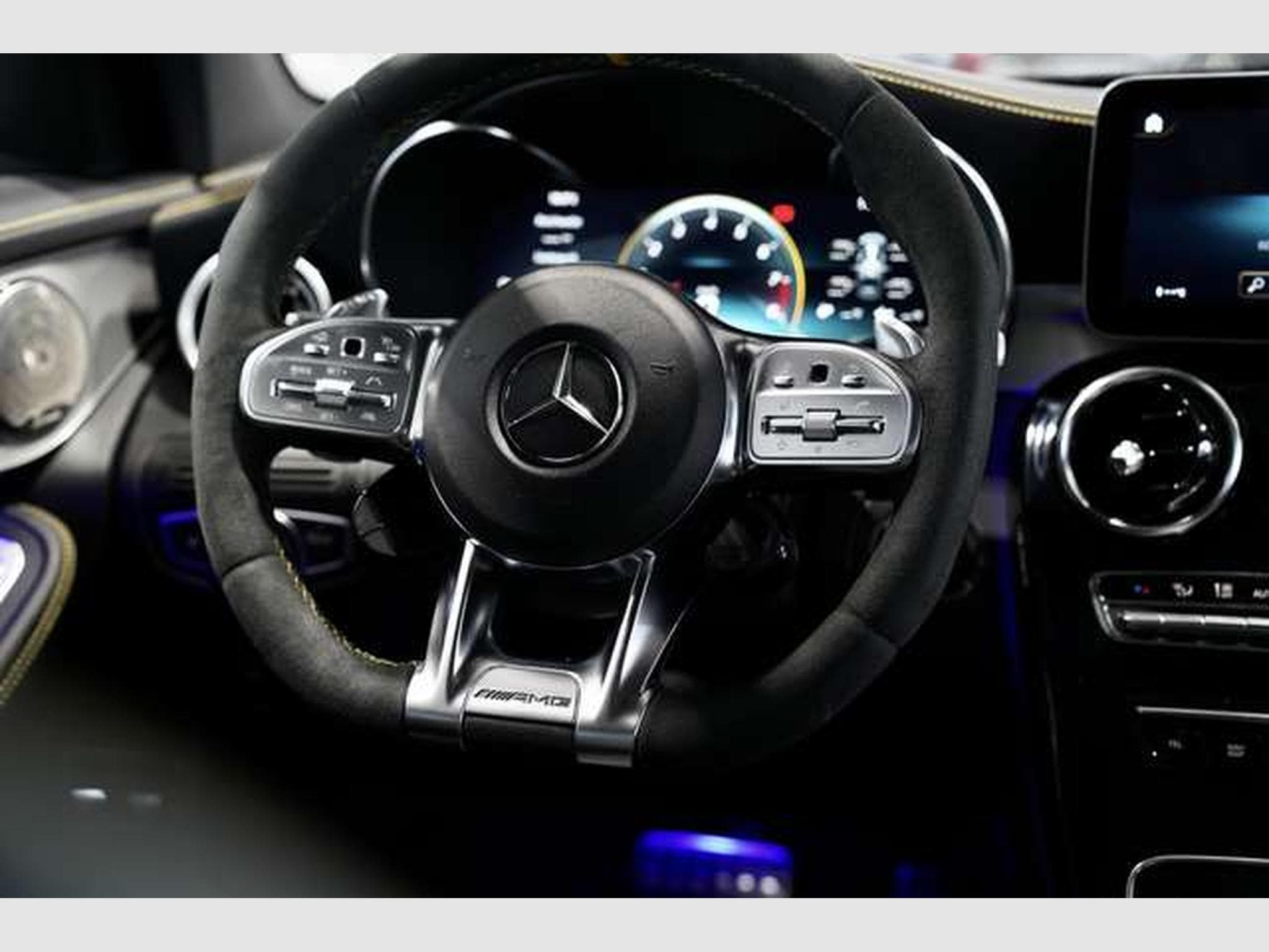 Mercedes GLC 63 AMG 4M *Distr. *Memory *AHK *Pano *360° (2019) - Photo 46