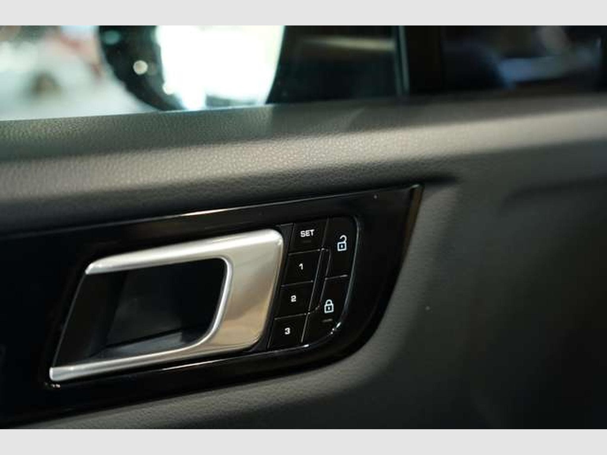 Porsche Cayenne E-Hybrid *1.H *21 *Chrono *Pano *LUFT (2020) - Photo 28