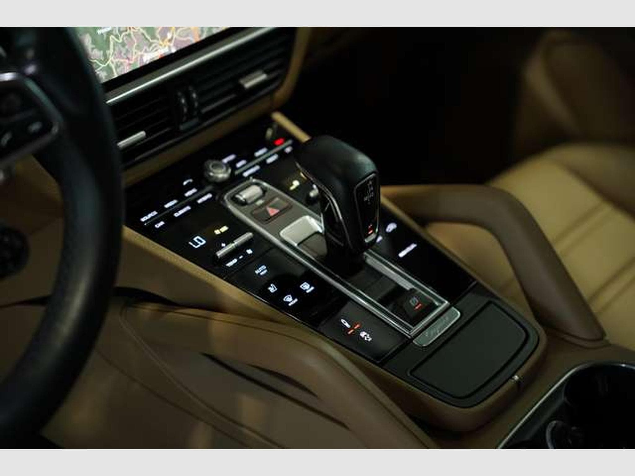 Porsche Cayenne E-Hybrid *1.H *21 *Chrono *Pano *LUFT (2020) - Photo 32