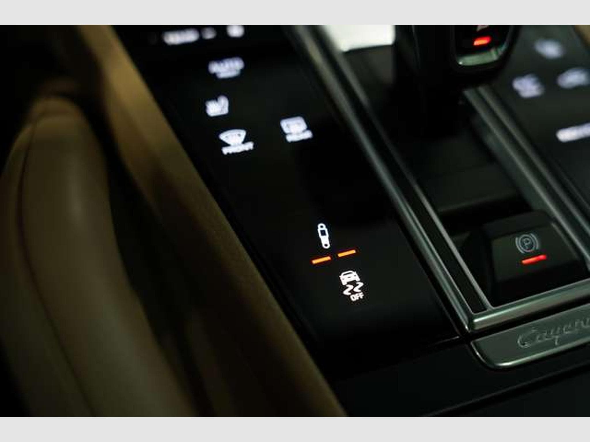 Porsche Cayenne E-Hybrid *1.H *21 *Chrono *Pano *LUFT (2020) - Photo 33
