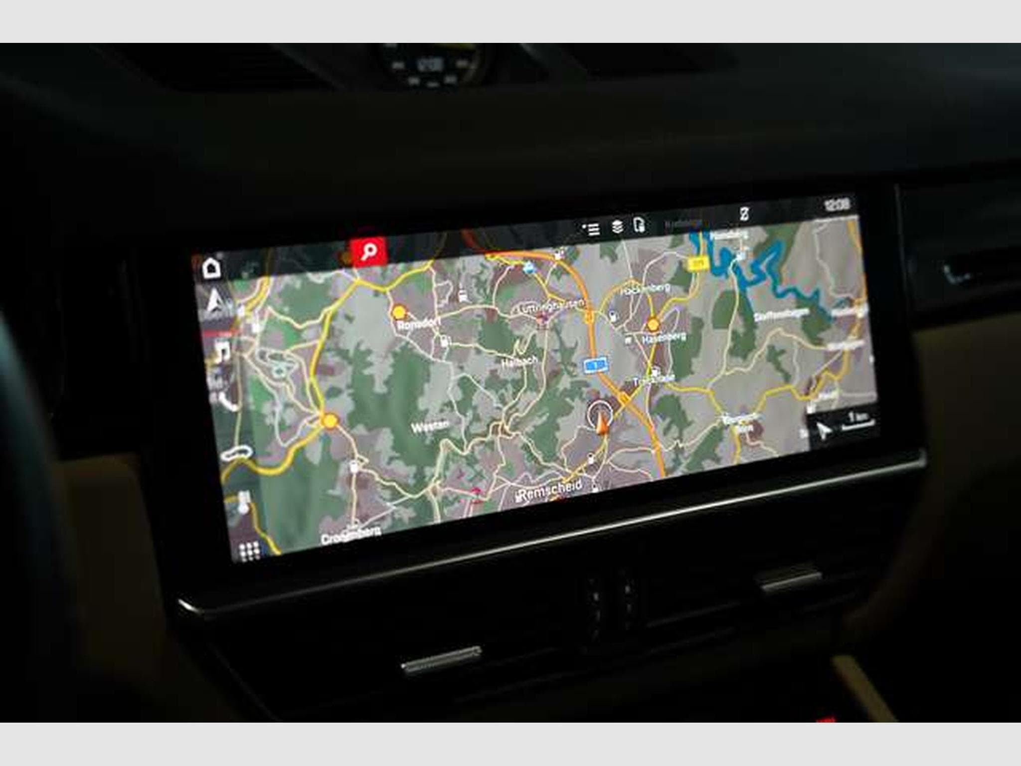 Porsche Cayenne E-Hybrid *1.H *21 *Chrono *Pano *LUFT (2020) - Photo 38