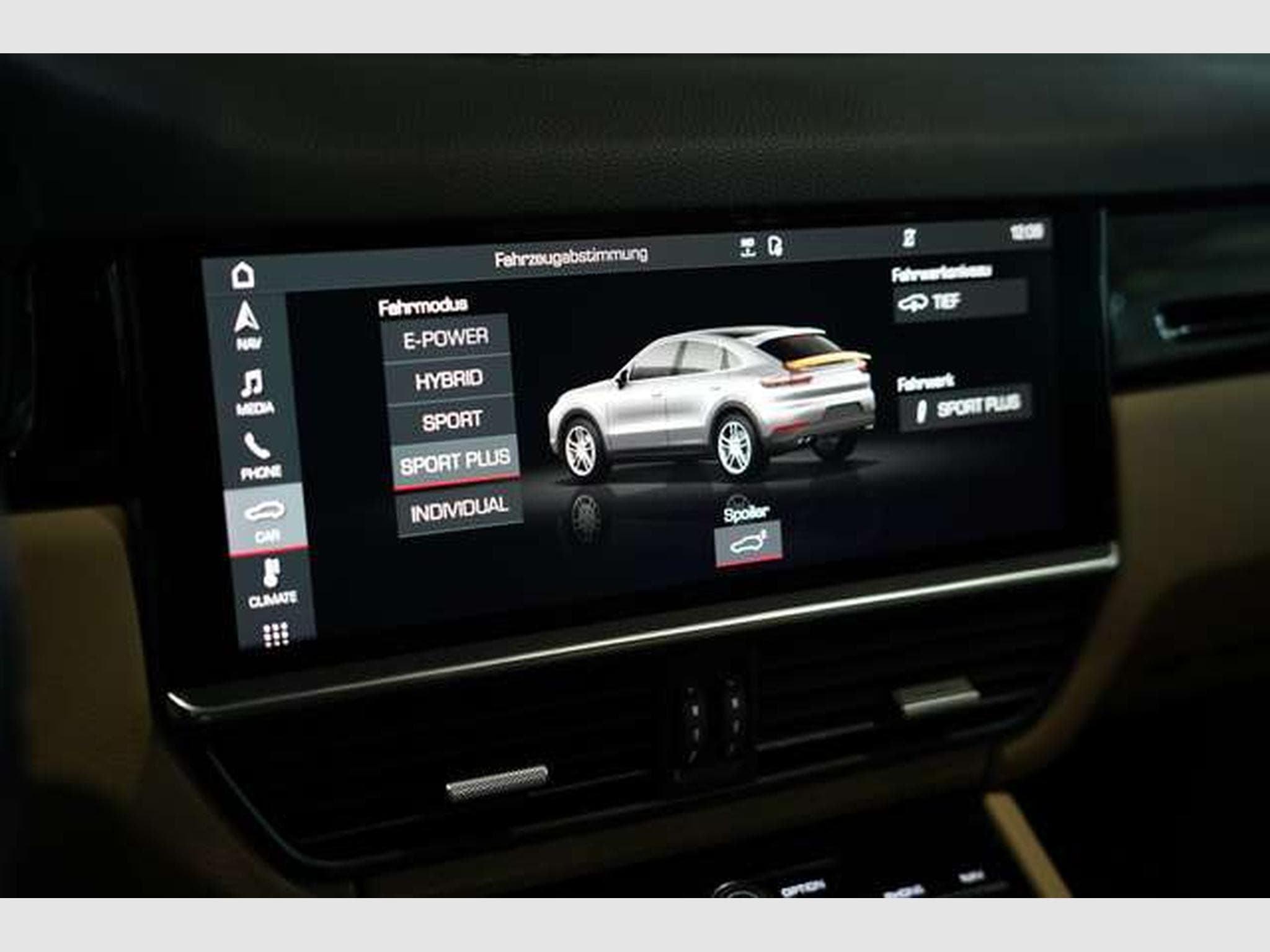 Porsche Cayenne E-Hybrid *1.H *21 *Chrono *Pano *LUFT (2020) - Photo 40