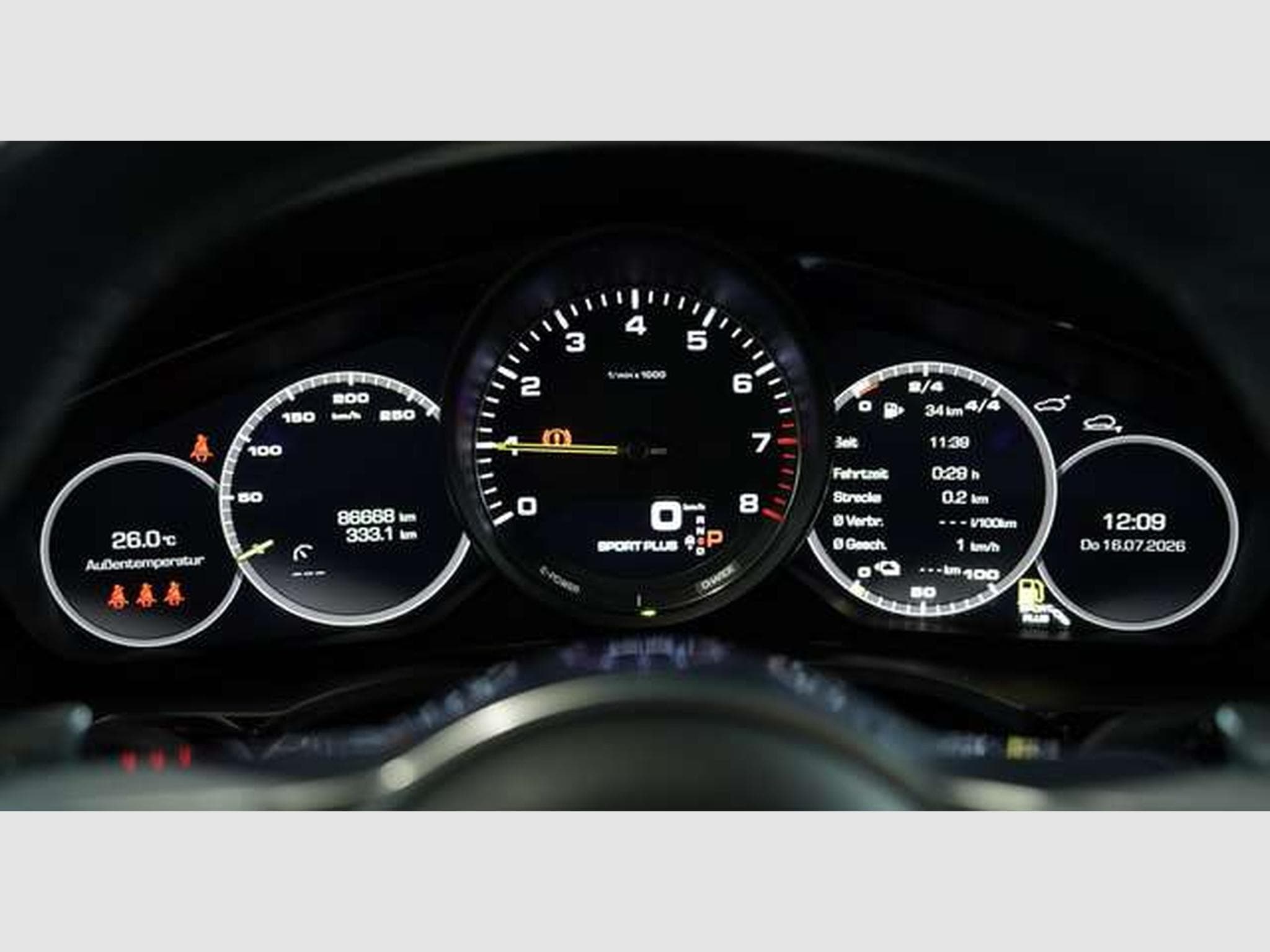Porsche Cayenne E-Hybrid *1.H *21 *Chrono *Pano *LUFT (2020) - Photo 41