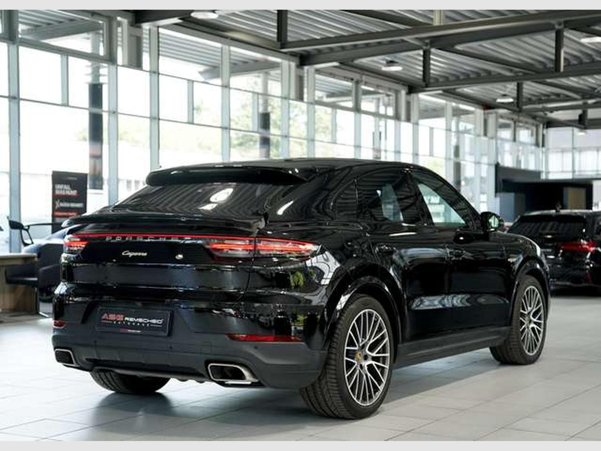 Porsche Cayenne E-Hybrid *1.H *21 *Chrono *Pano *LUFT (2020) - Photo 8
