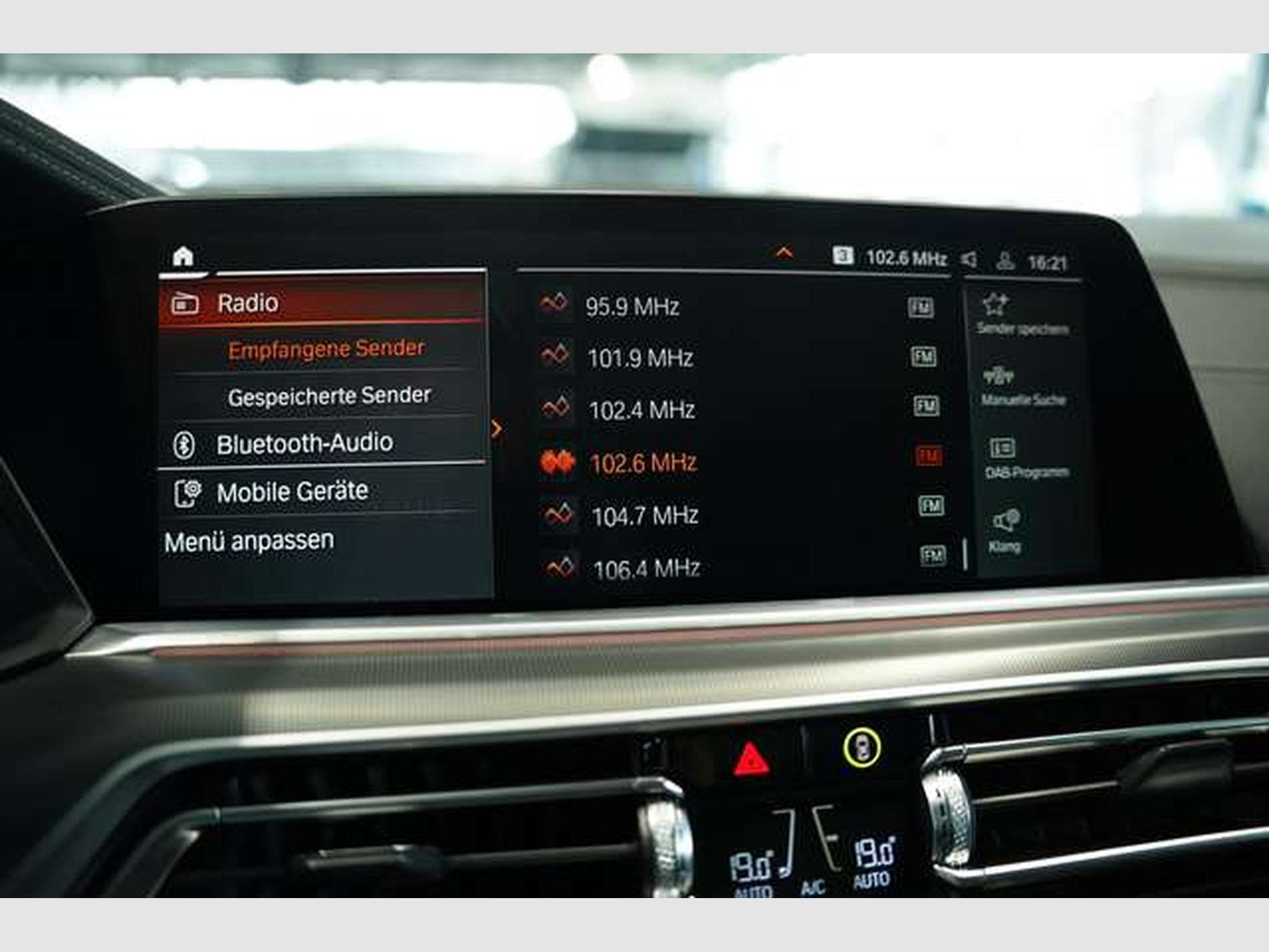 BMW X5 xD 30 d M Sport *2.H *22 *ACC *Pano *AHK (2023) - Photo 35