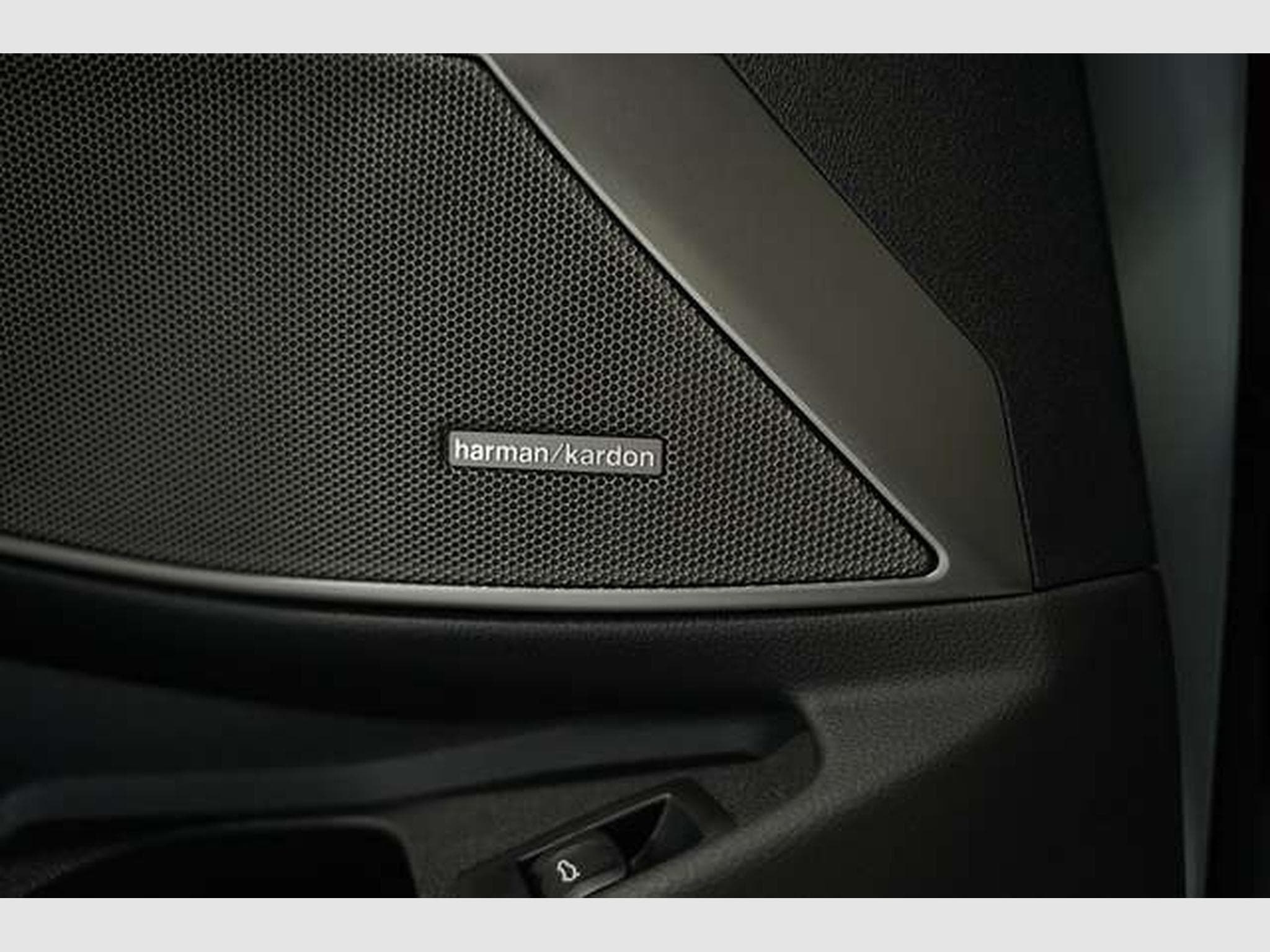 BMW M3 xD Competition 1.H *20*Carbon*Compound*H&K (2021) - Photo 33