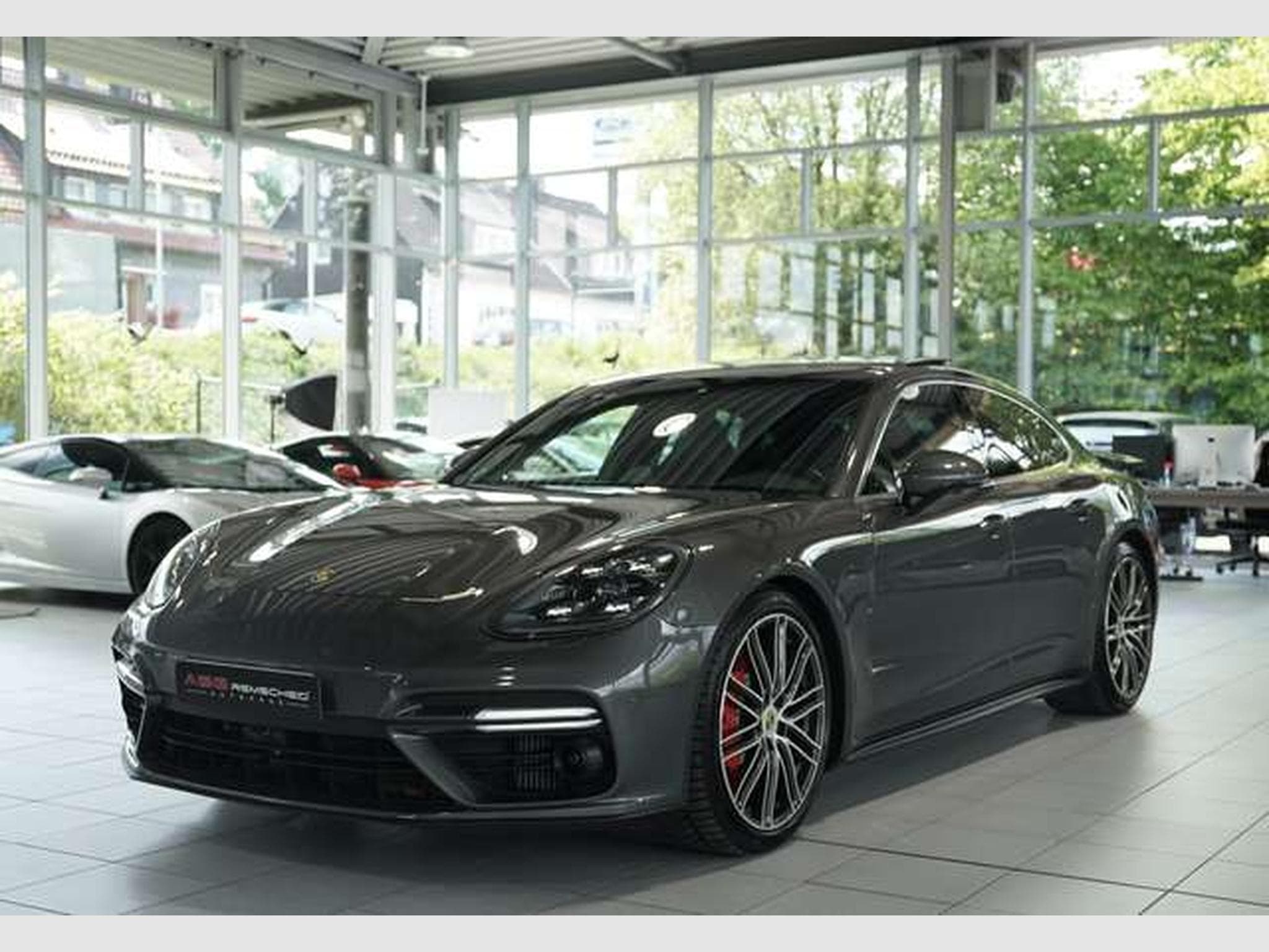 Porsche Panamera Turbo Chrono *Sport-Abgas*APPROVED*Pano (2018) - Photo 4