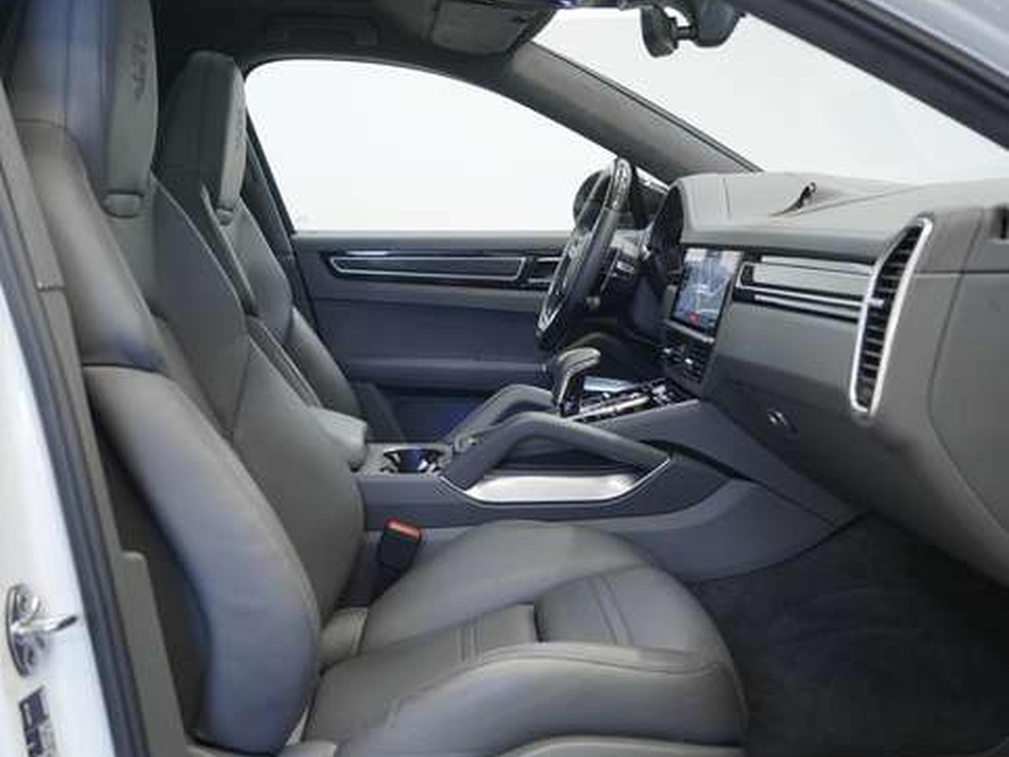 Porsche Cayenne Turbo Sport Design Coupé *Chrono*ACC*22 (2019) - Photo 16