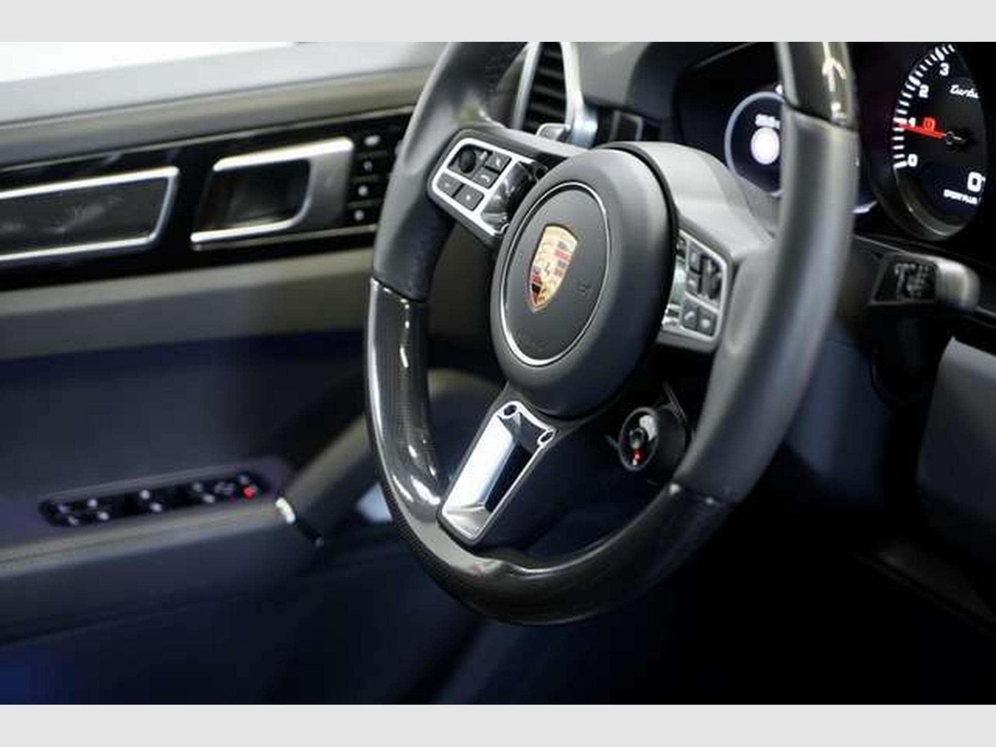 Porsche Cayenne Turbo Sport Design Coupé *Chrono*ACC*22 (2019) - Photo 18