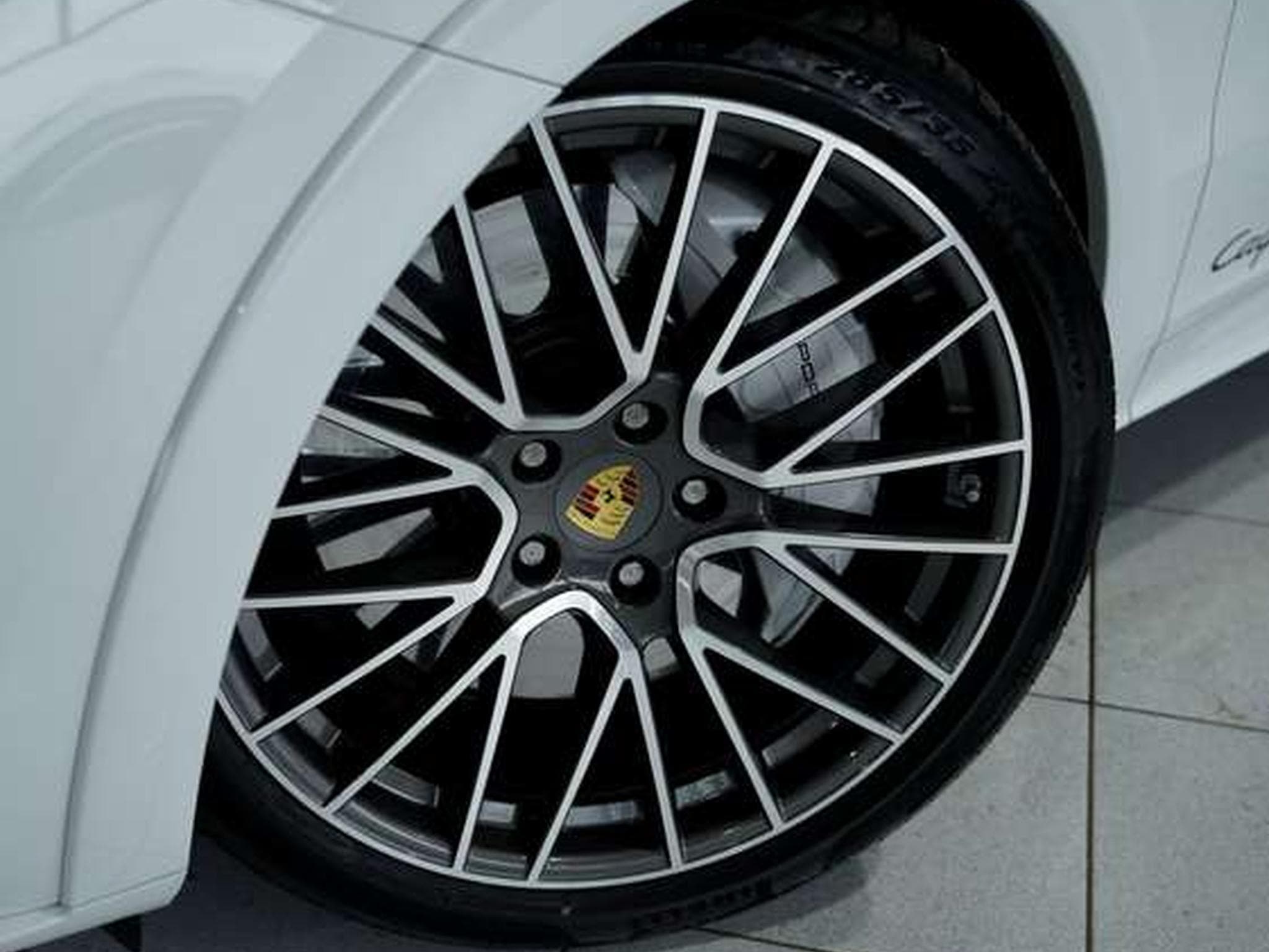 Porsche Cayenne Turbo Sport Design Coupé *Chrono*ACC*22 (2019) - Photo 3