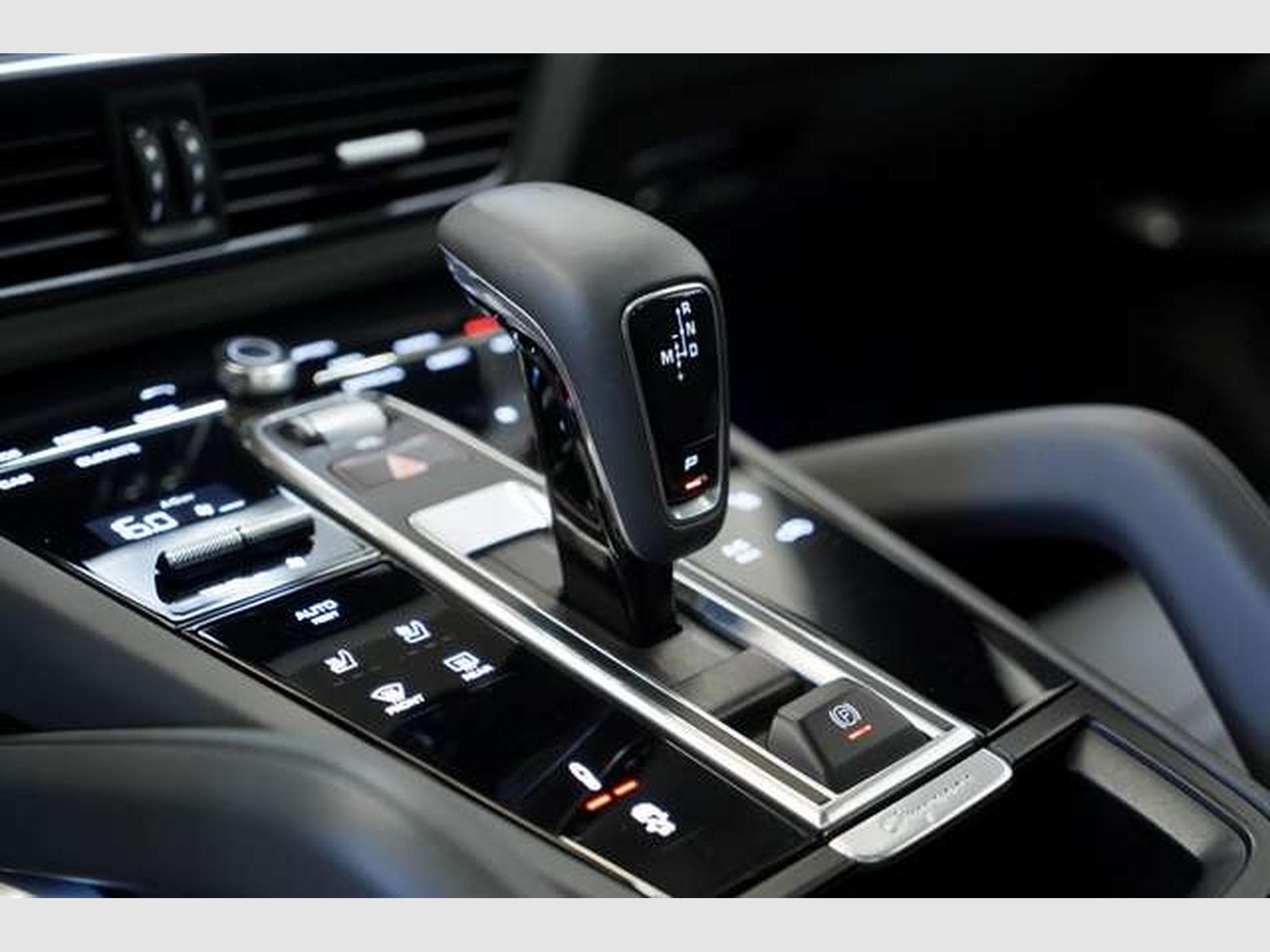 Porsche Cayenne Turbo Sport Design Coupé *Chrono*ACC*22 (2019) - Photo 30