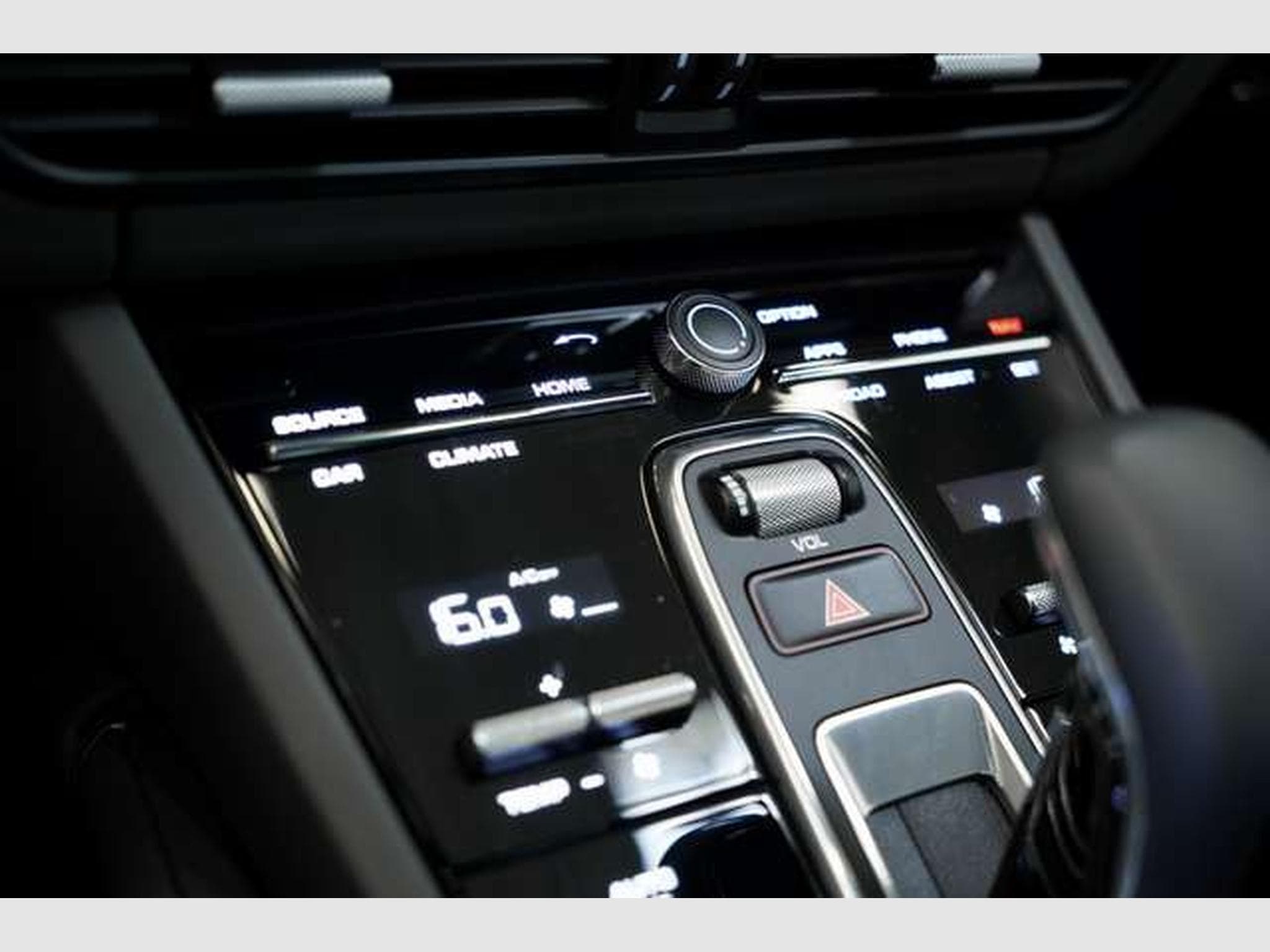 Porsche Cayenne Turbo Sport Design Coupé *Chrono*ACC*22 (2019) - Photo 36