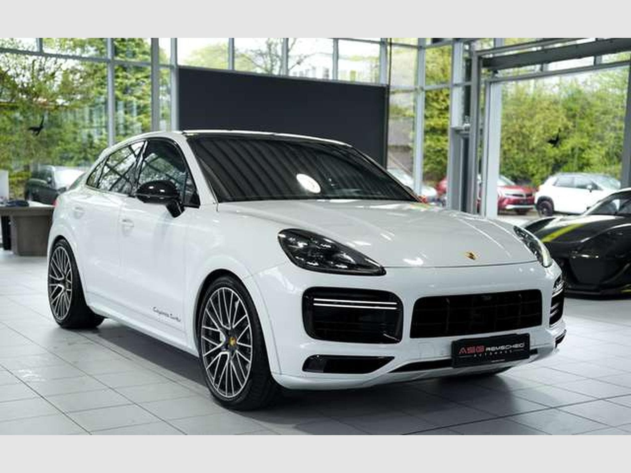 Porsche Cayenne Turbo Sport Design Coupé *Chrono*ACC*22 (2019) - Photo 5