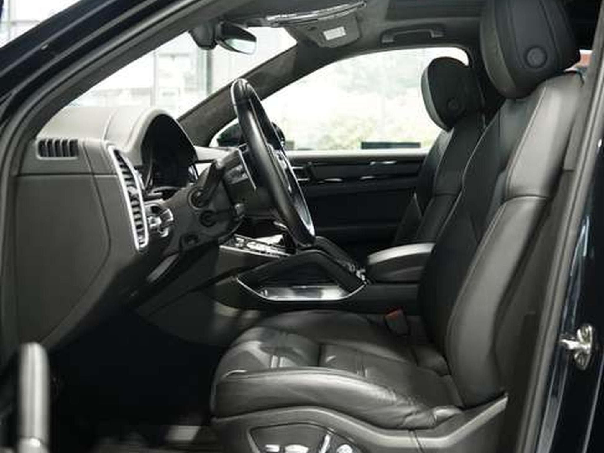 Porsche Cayenne Turbo S E-Hybrid *1.H *21 *Pano*S-Abgas (2020) - Photo 29