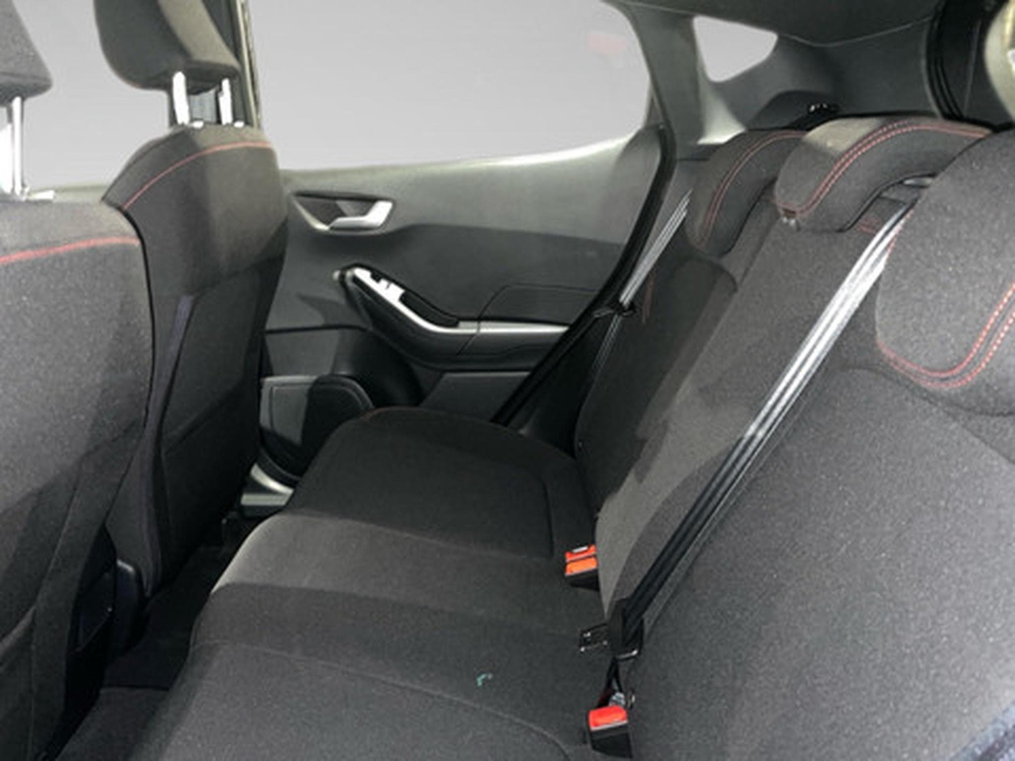 Ford Fiesta 1.0i EcoBoost 92kW DCT ST-Line (2022) - Photo 11