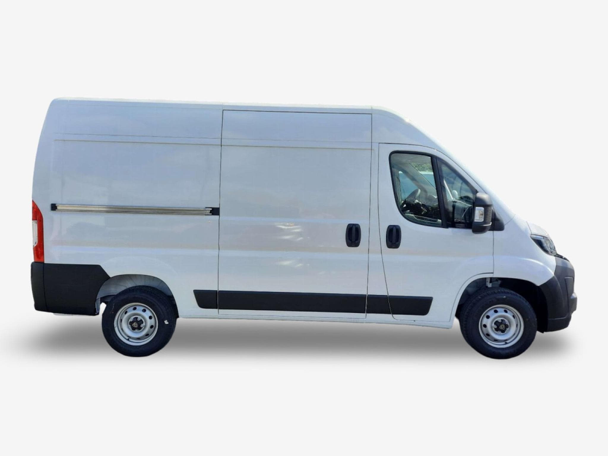 Peugeot Boxer 2.2 BlueHDI  140 L2H2 333 (2026) - Photo 11