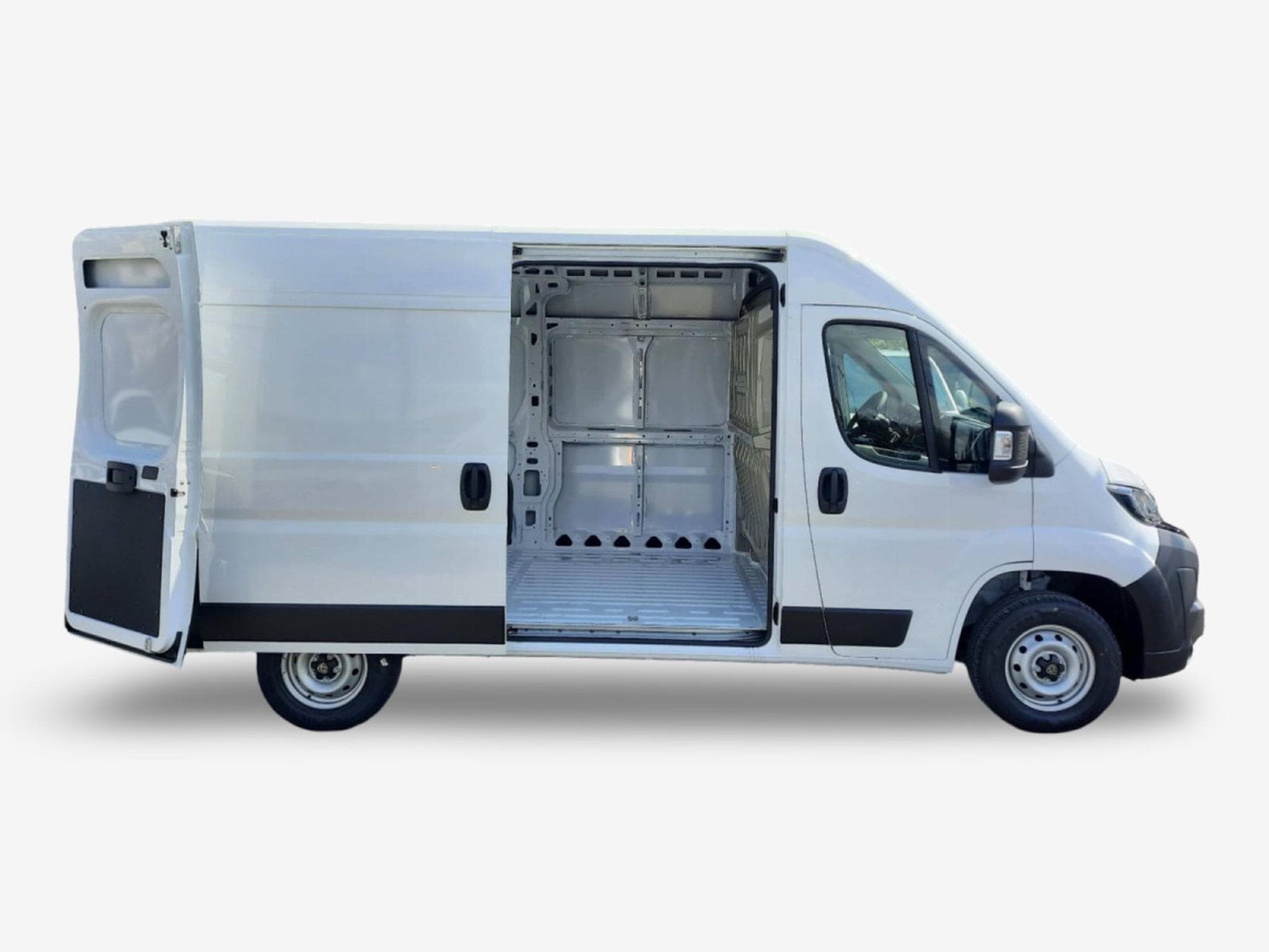 Peugeot Boxer 2.2 BlueHDI  140 L2H2 333 (2026) - Photo 12