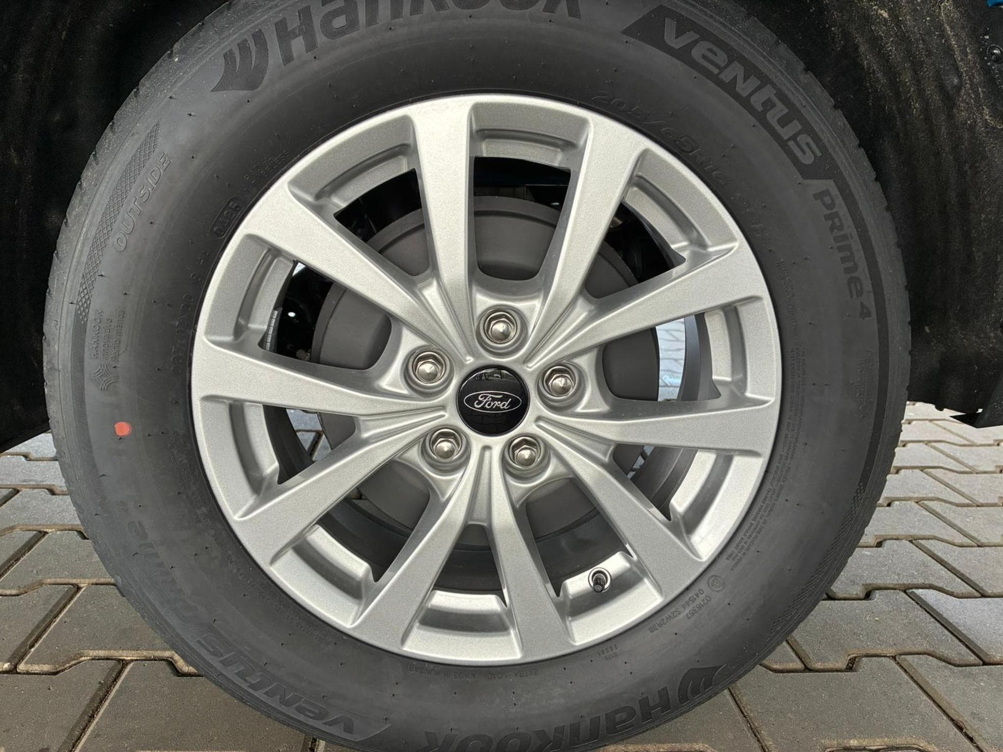 Ford Tourneo Titanium (2026) - Photo 11