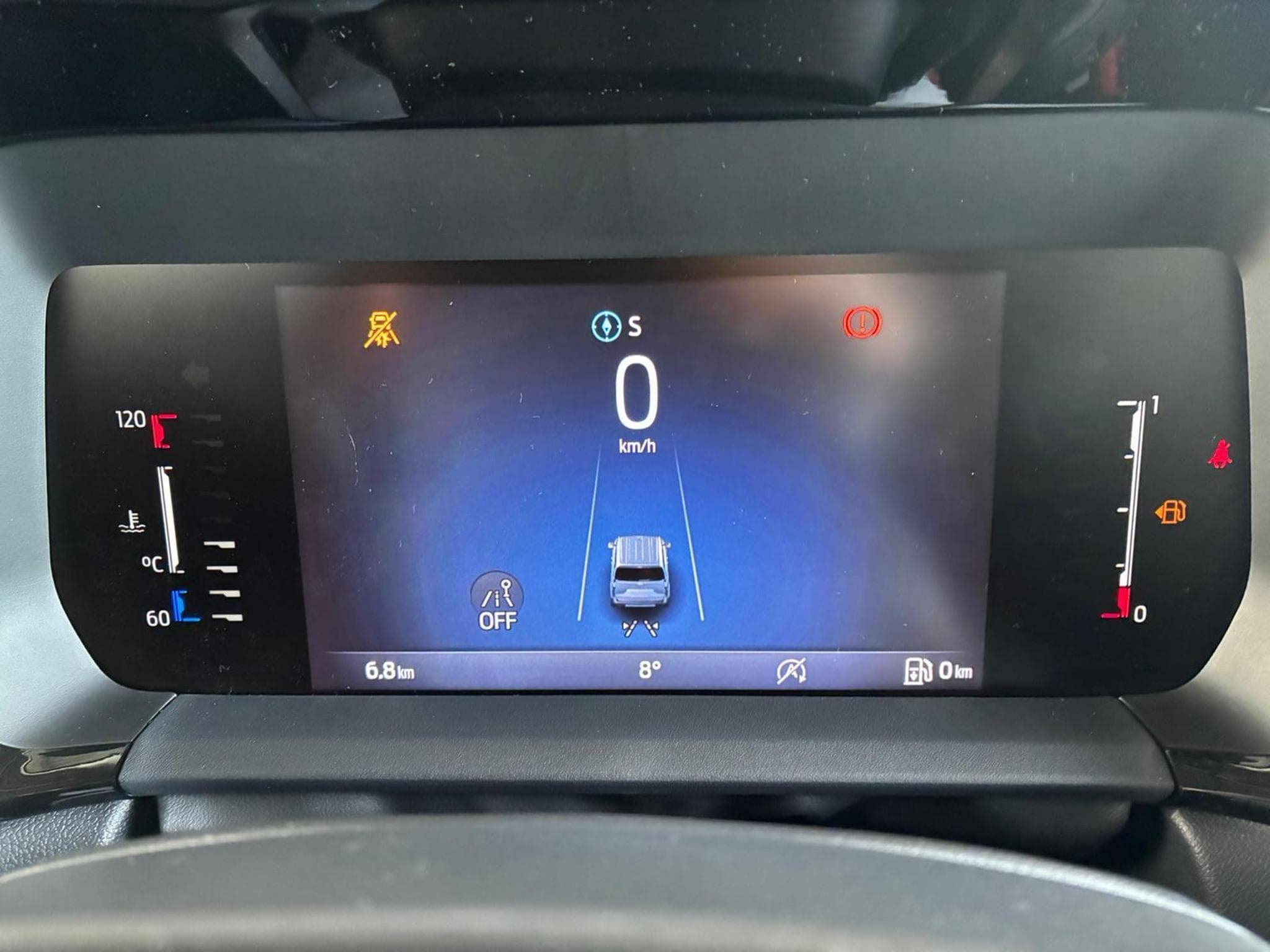 Ford Tourneo Titanium (2026) - Photo 12