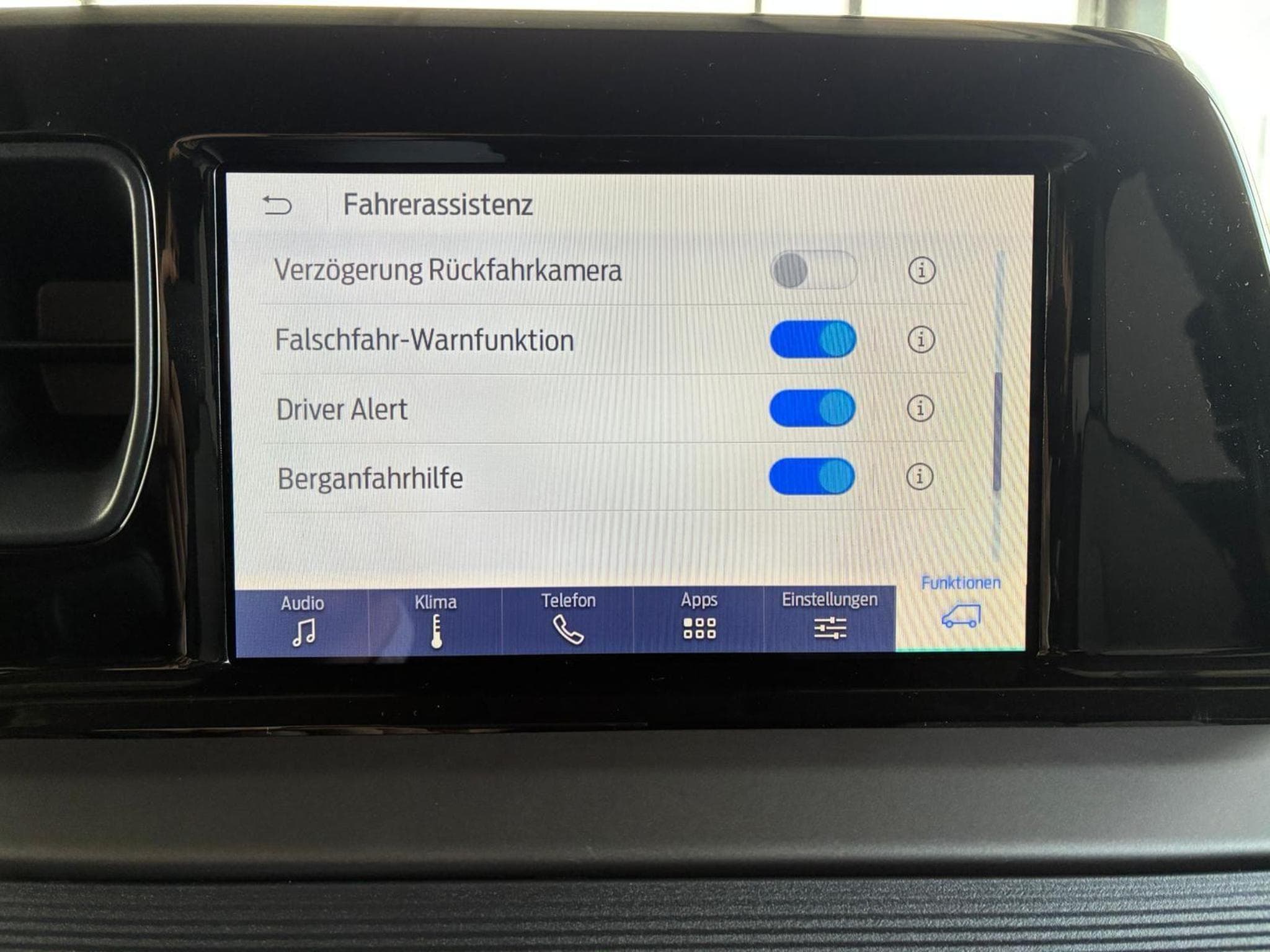 Ford Tourneo Titanium (2026) - Photo 18