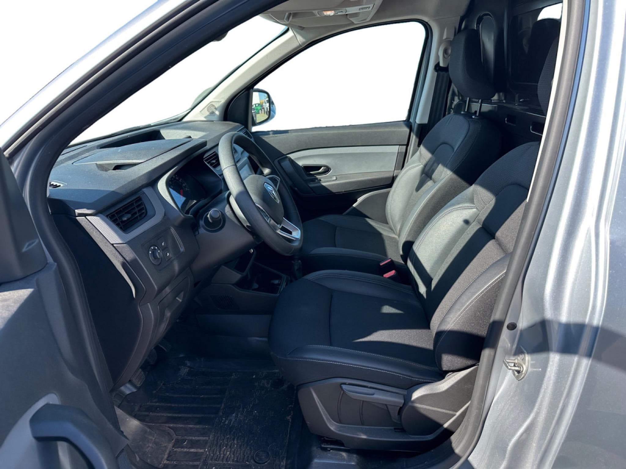 Renault Express 1.5 Blue Dci Confort (2024) - Photo 7