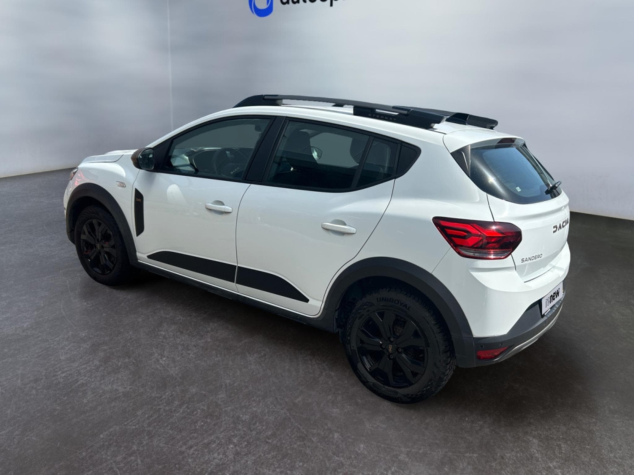 Dacia Sandero 1.0 TCe Stepway Extreme (2024) - Photo 4