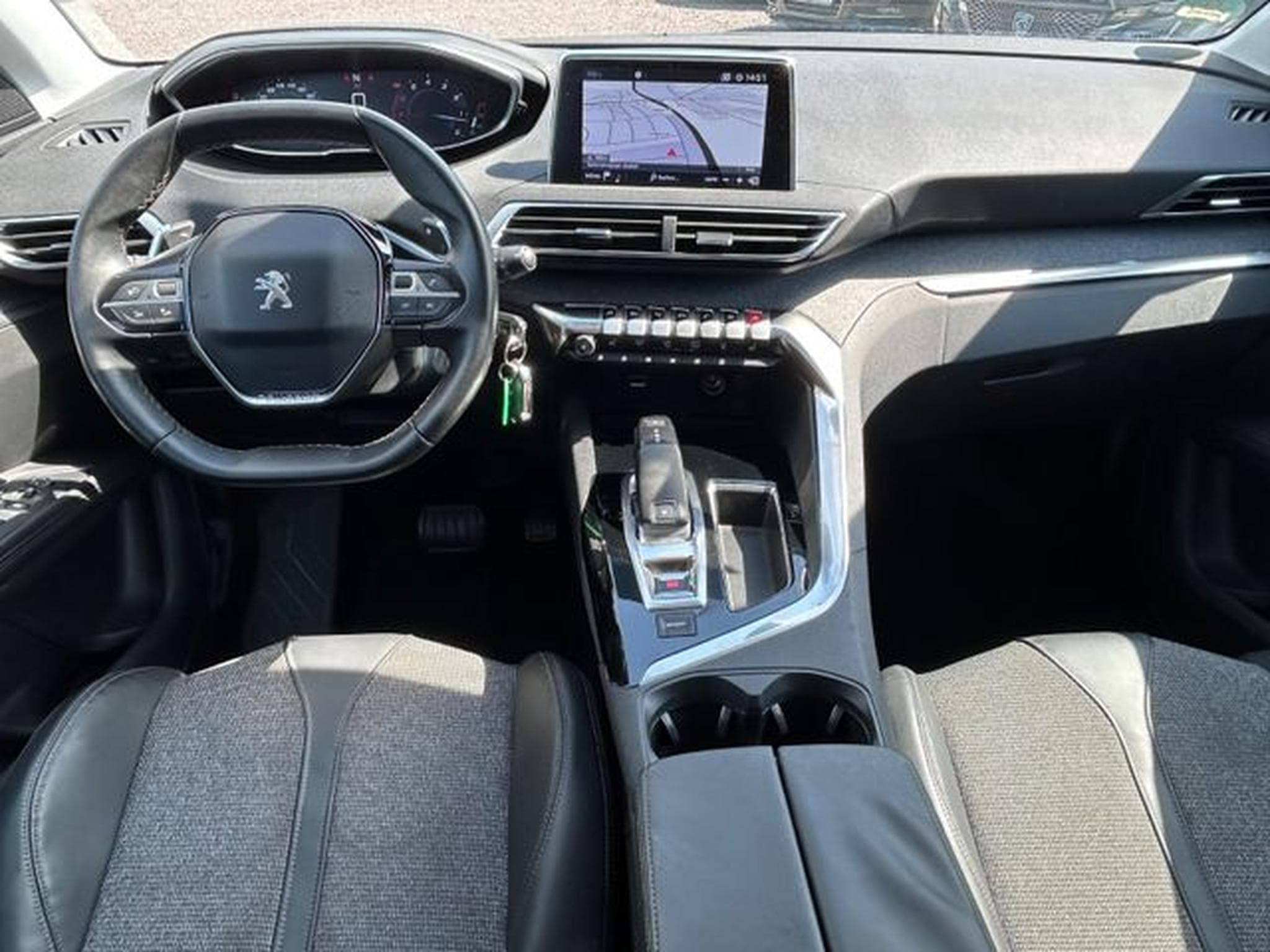 Peugeot 5008 5008 Allure 1.6 *7-Sitzer*Automatik*LED*Navi*Eu6 (2017) - Photo 11
