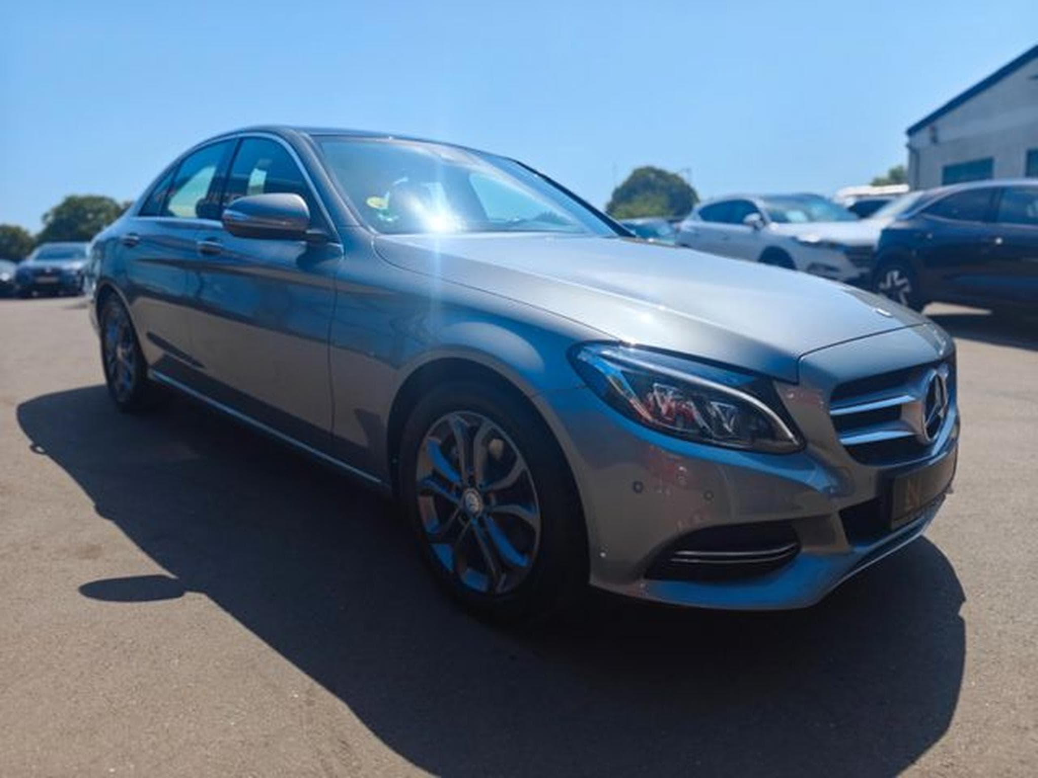 Mercedes C 220 C 220d BT LIM.*AUT.*AVANTGARDE*KAMERA*PANORAMA* (2014) - Photo 4
