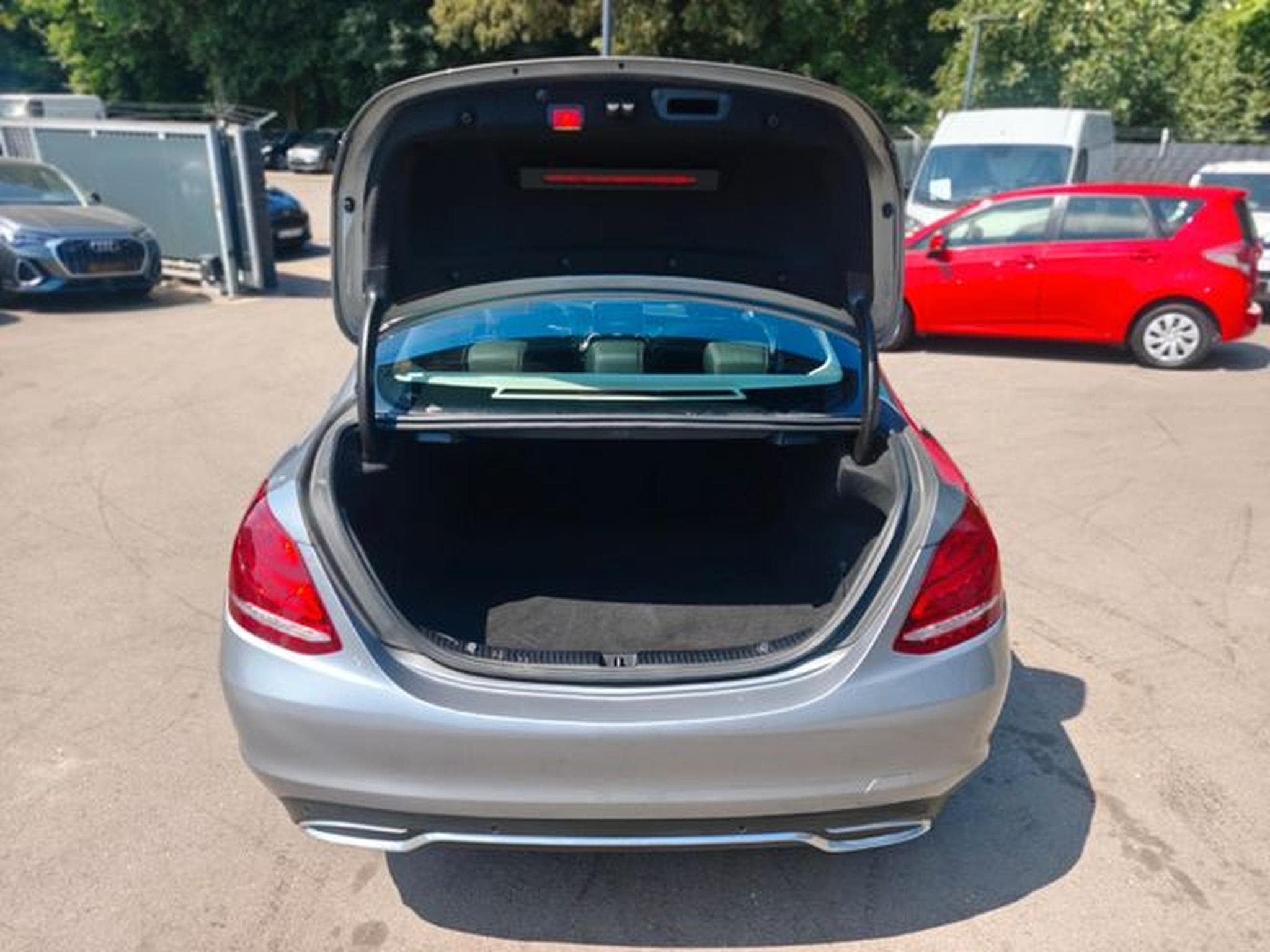 Mercedes C 220 C 220d BT LIM.*AUT.*AVANTGARDE*KAMERA*PANORAMA* (2014) - Photo 9