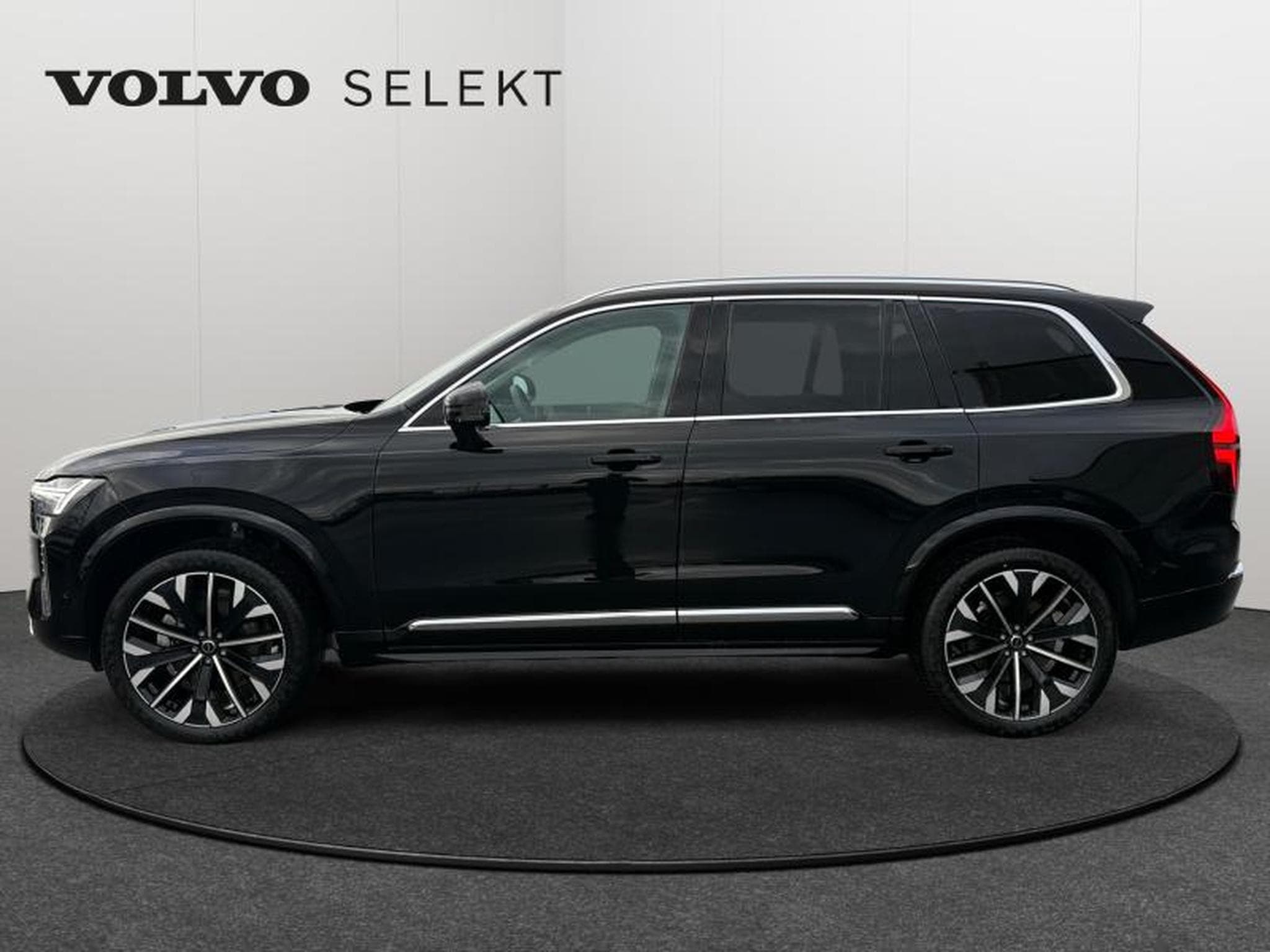 Volvo XC90 B5 Plus Bright / Essence (2025) - Photo 4