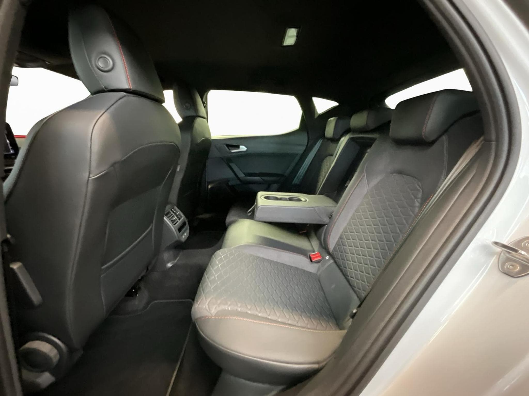 Seat Leon FR+DSG+Led+P.Safe+Kessy+Diebstahl (2025) - Photo 15