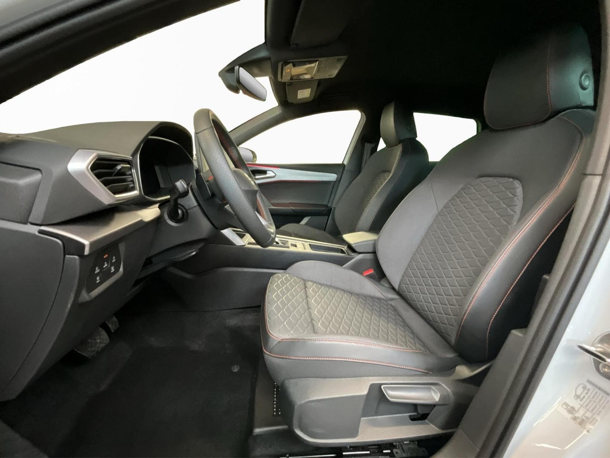 Seat Leon FR+DSG+Led+P.Safe+Kessy+Diebstahl (2025) - Photo 9