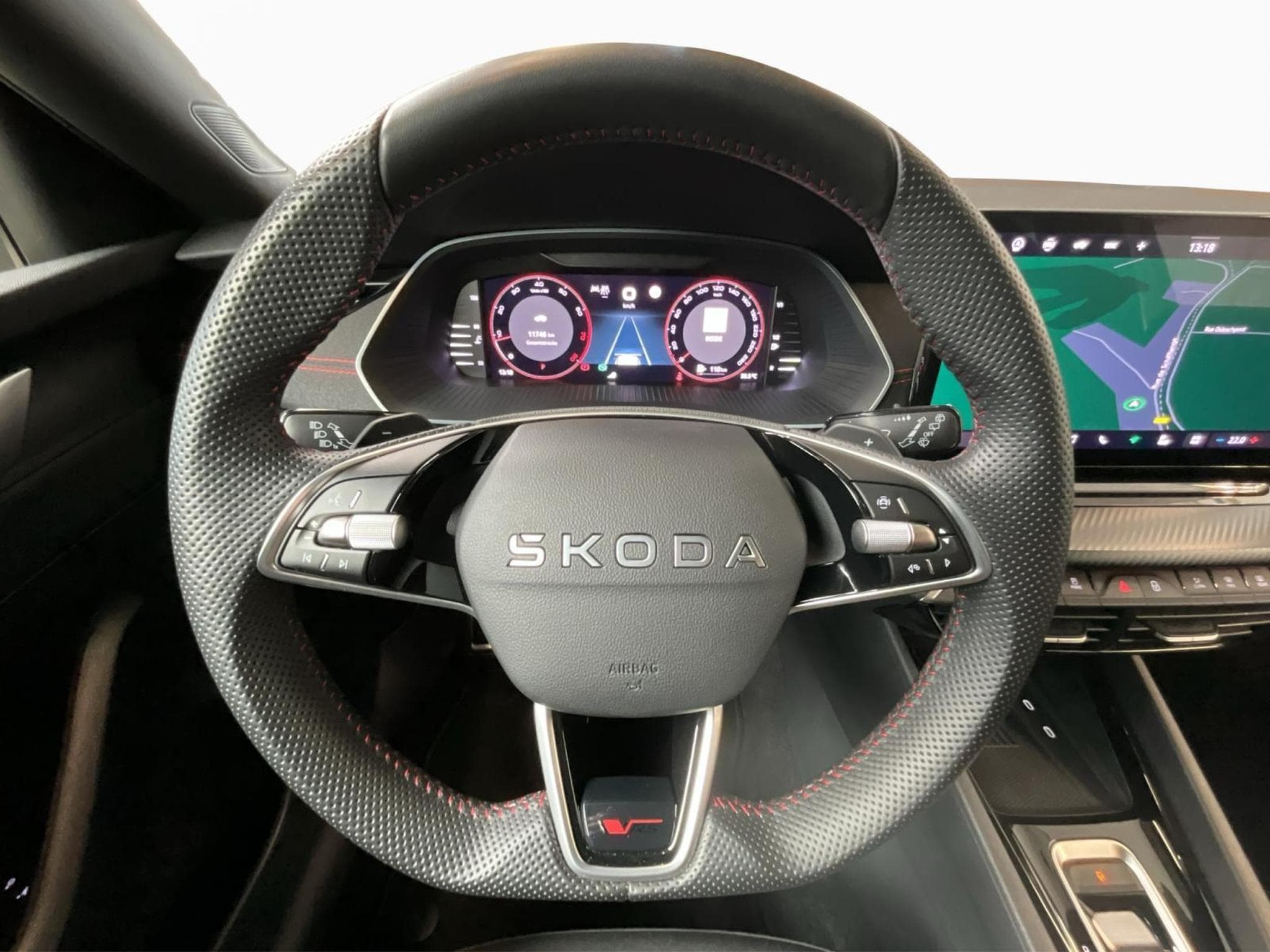 Skoda Octavia RS+DSG+AHK+LED+Navi+Side-Ass. (2025) - Photo 10