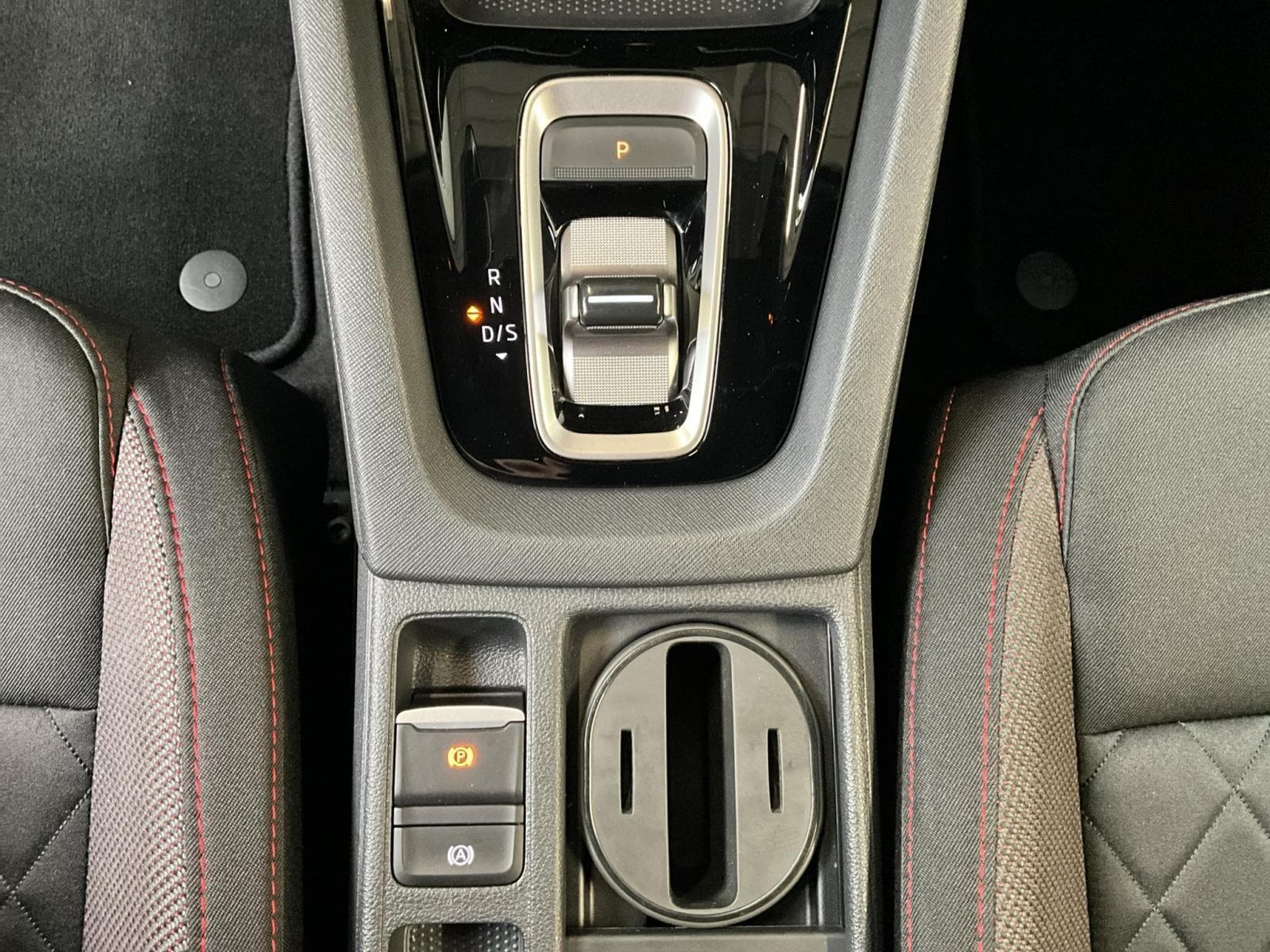 Skoda Octavia RS+DSG+AHK+LED+Navi+Side-Ass. (2025) - Photo 12