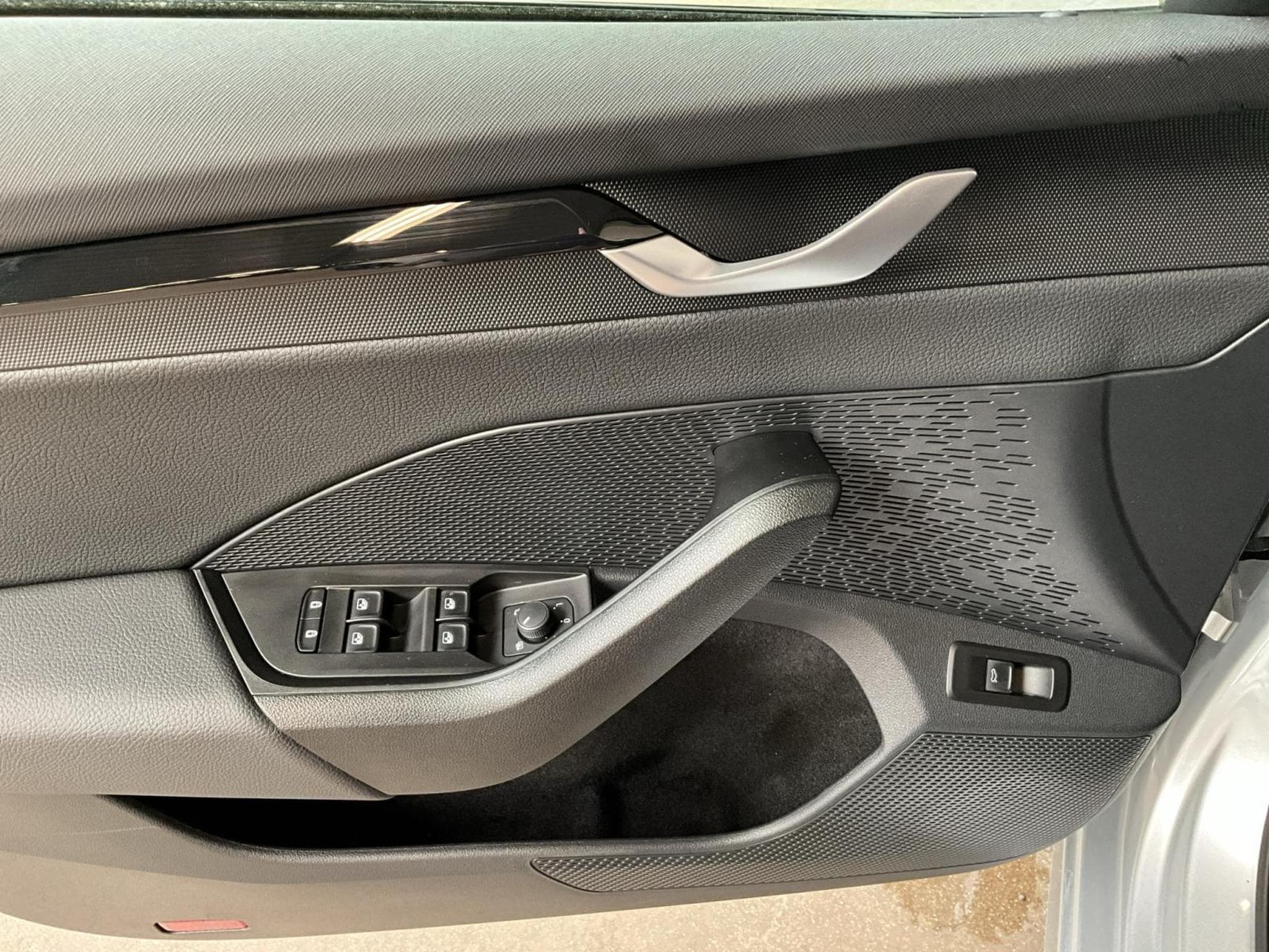 Skoda Octavia RS+DSG+AHK+LED+Navi+Side-Ass. (2025) - Photo 14