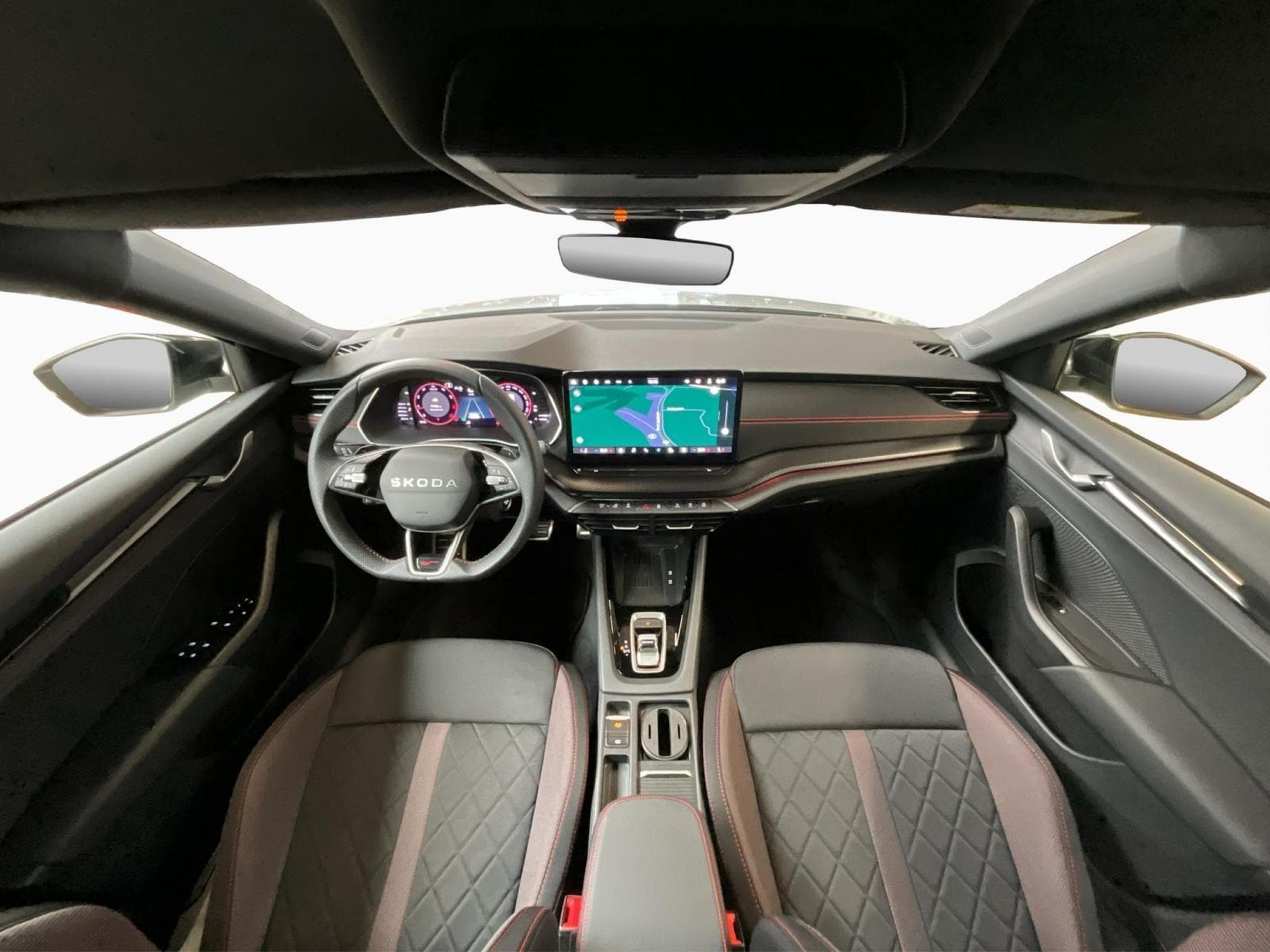 Skoda Octavia RS+DSG+AHK+LED+Navi+Side-Ass. (2025) - Photo 2