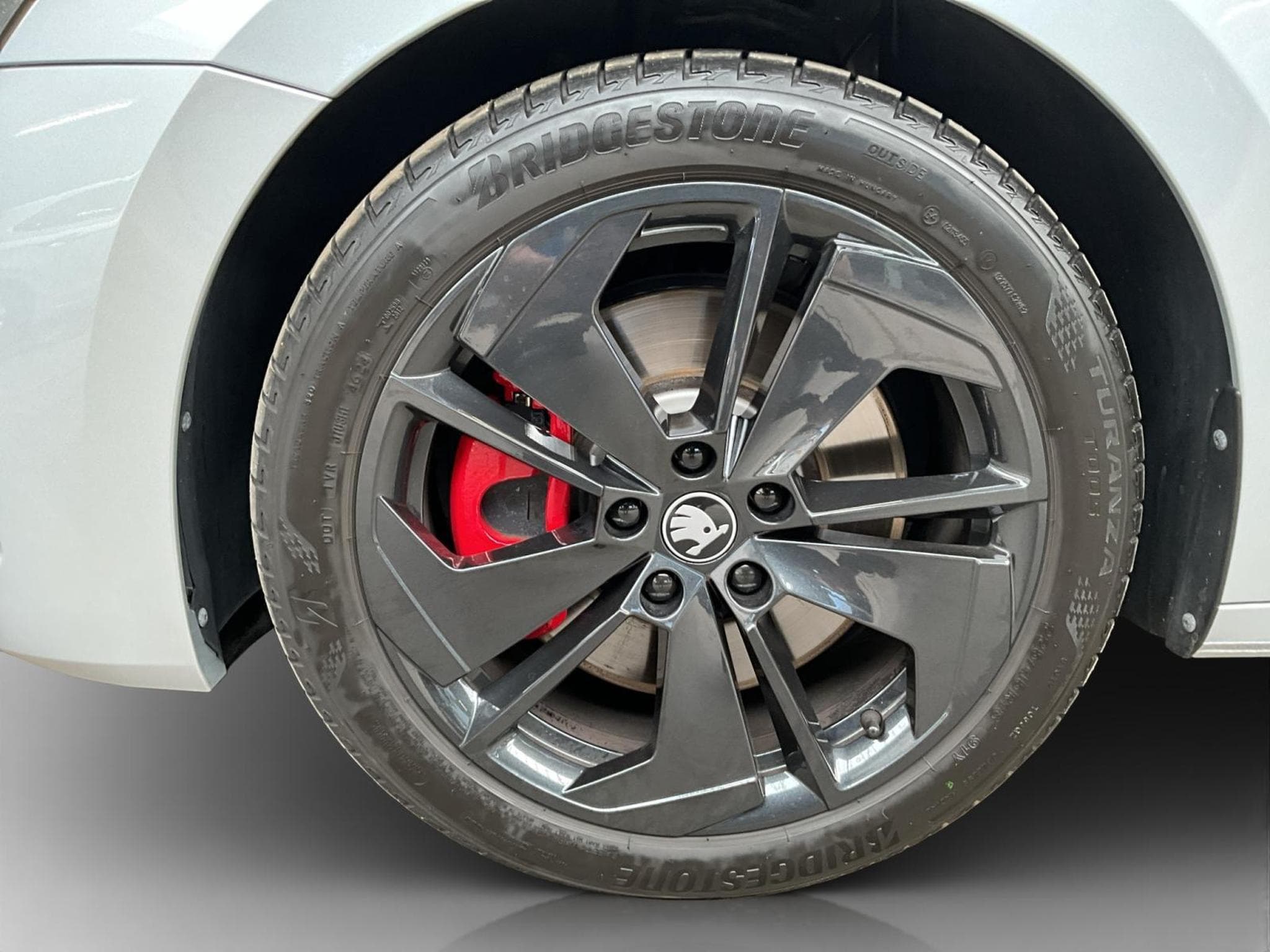 Skoda Octavia RS+DSG+AHK+LED+Navi+Side-Ass. (2025) - Photo 8
