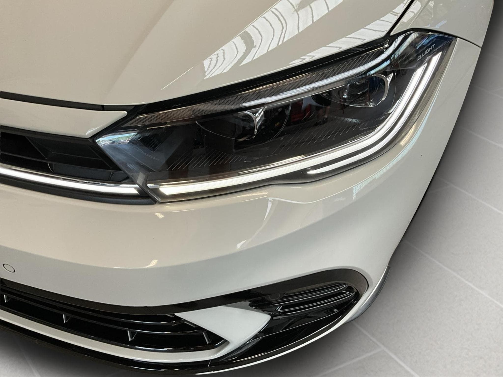 VW Polo R-Line+DSG+IQ-Drive+Matrix-LED+Navi (2022) - Photo 17