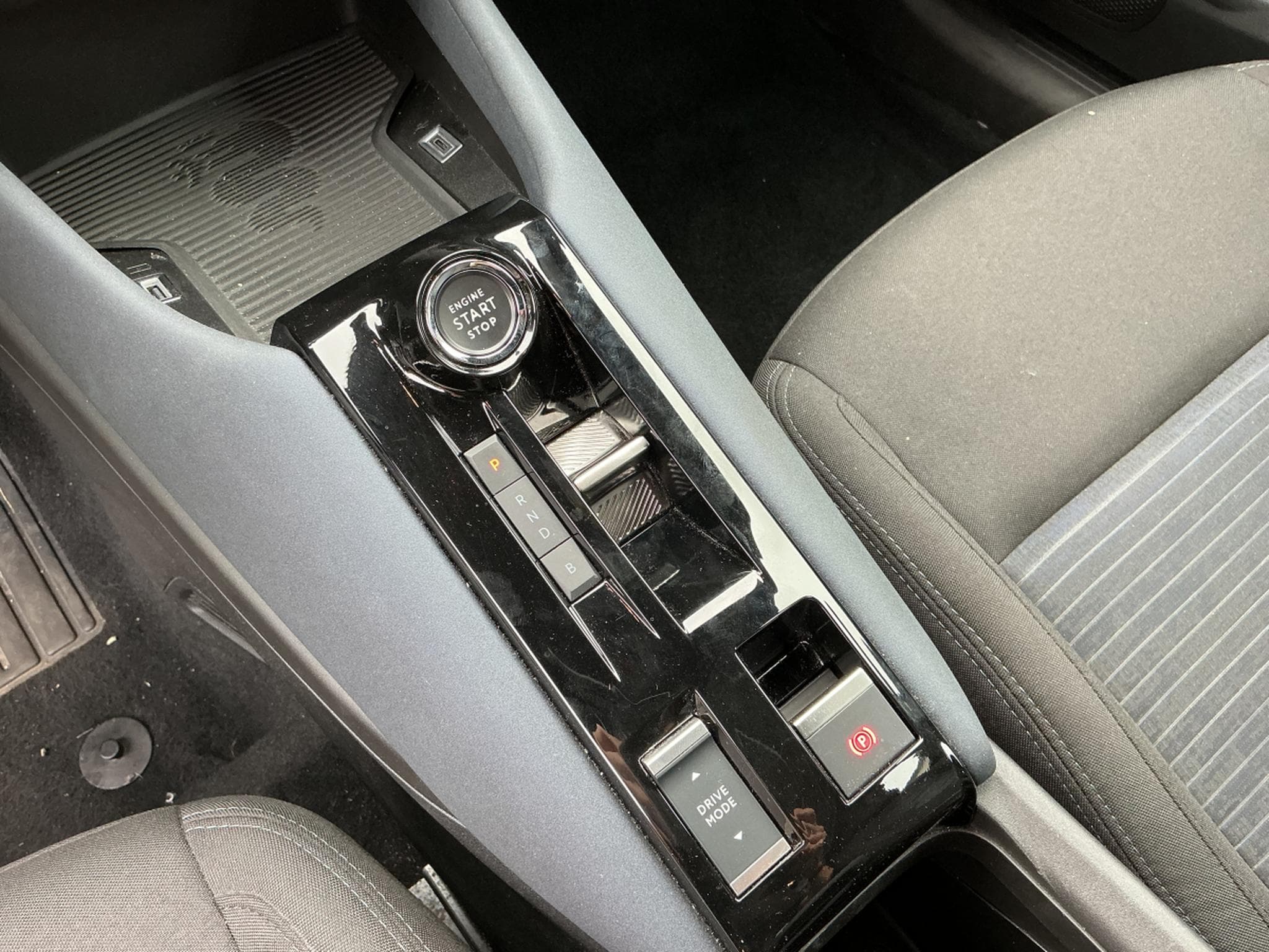 Alfa-Romeo Junior 54 kWh *1 phase charging (2025) - Photo 10