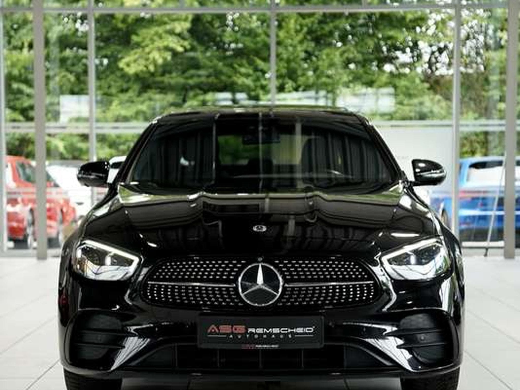 Mercedes E 300 de 4M Limousine AMG Line 2.H *Pano *Night (2021) - Photo 3
