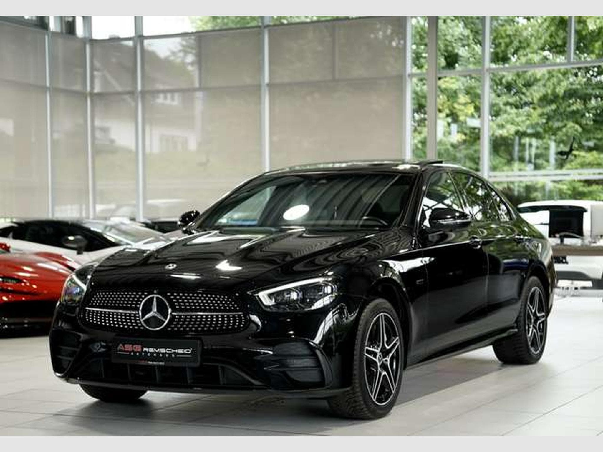 Mercedes E 300 de 4M Limousine AMG Line 2.H *Pano *Night (2021) - Photo 4