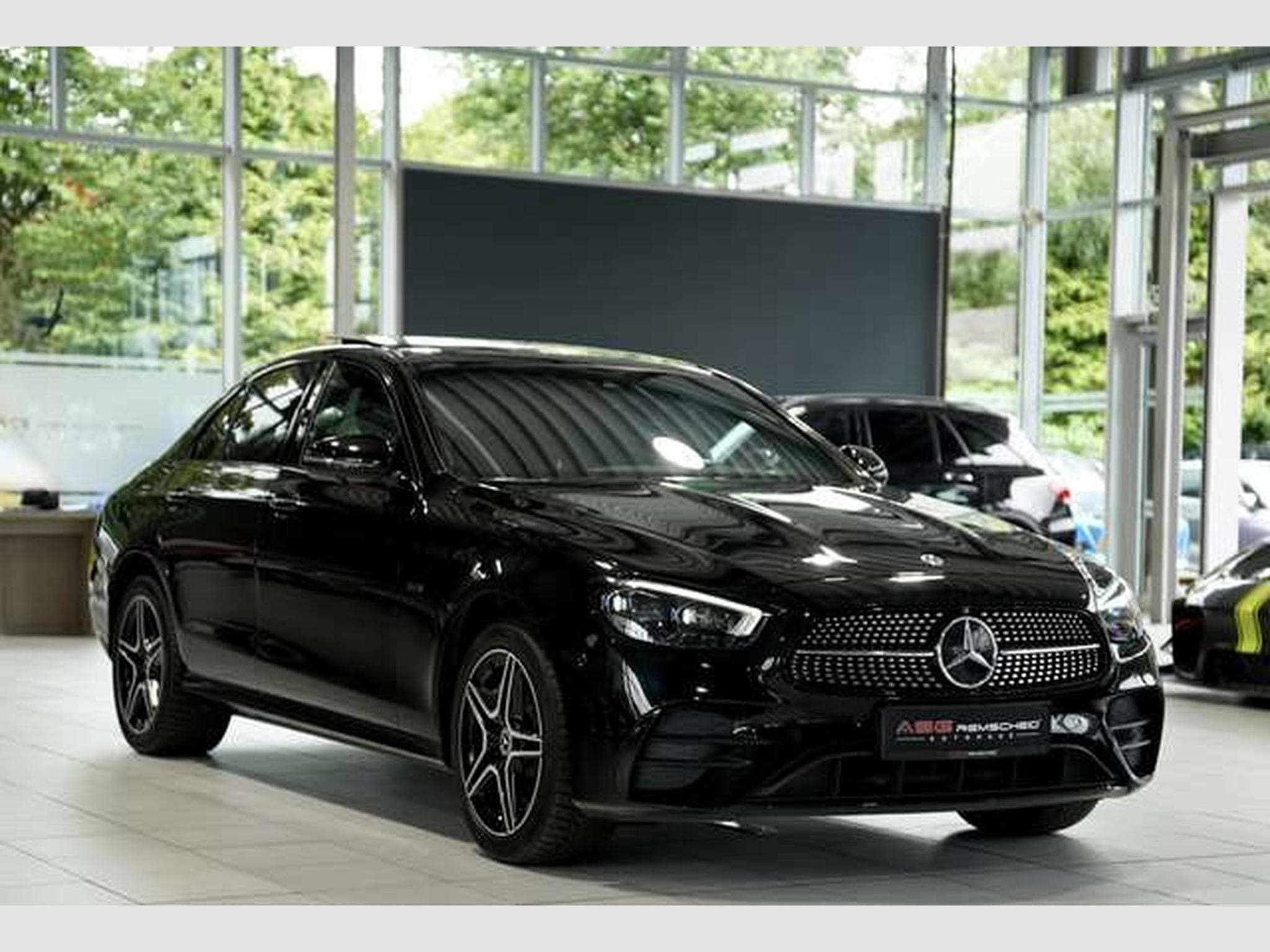Mercedes E 300 de 4M Limousine AMG Line 2.H *Pano *Night (2021) - Photo 5