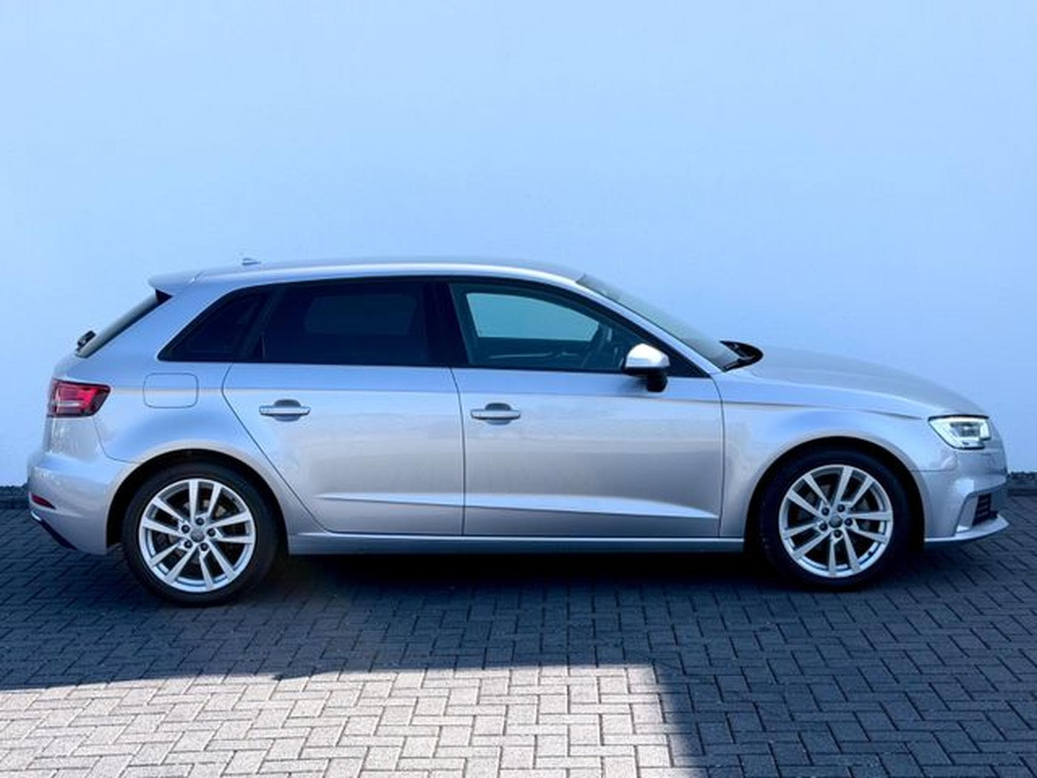 Audi A3 A3 Sportback sport 35 TFSI /NAVI/LED/PDC/GARANT (2018) - Photo 4