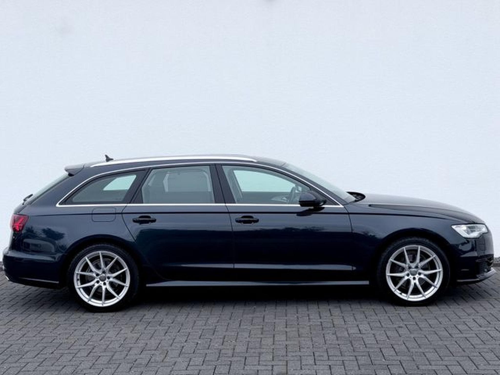 Audi A6 A6 Avant 2.0 TDI ultra /NAVI/LED/PDC/ (2015) - Photo 4